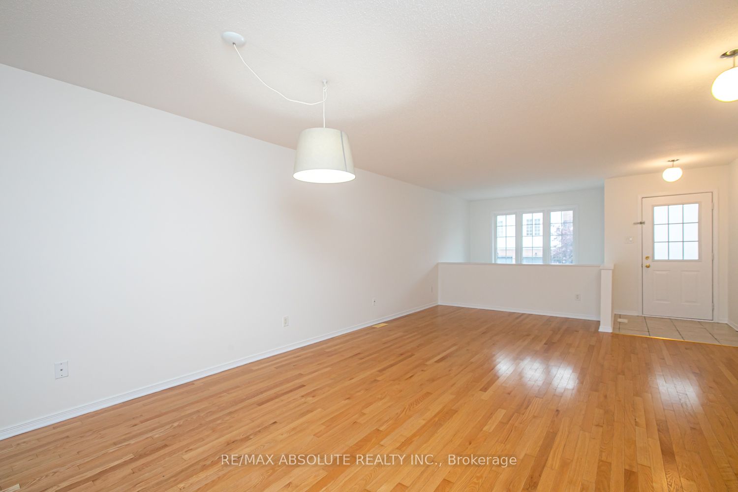 246 Gershwin Private, Bells Corners and South to Fallowfield, ON K2H 1G5 photo 5