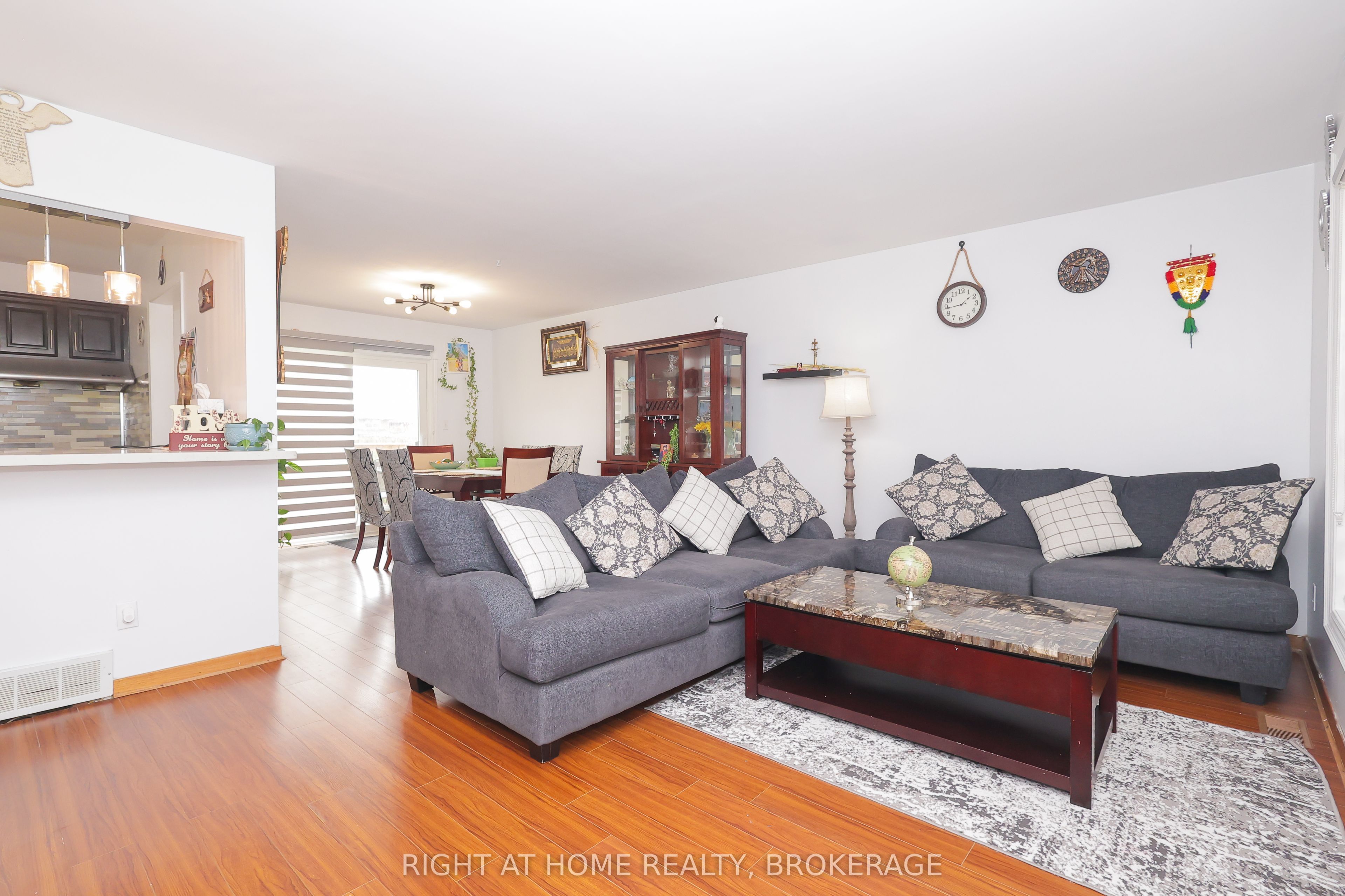 7698 Mulhern Street, Niagara Falls, ON L2H 1B5 photo 5