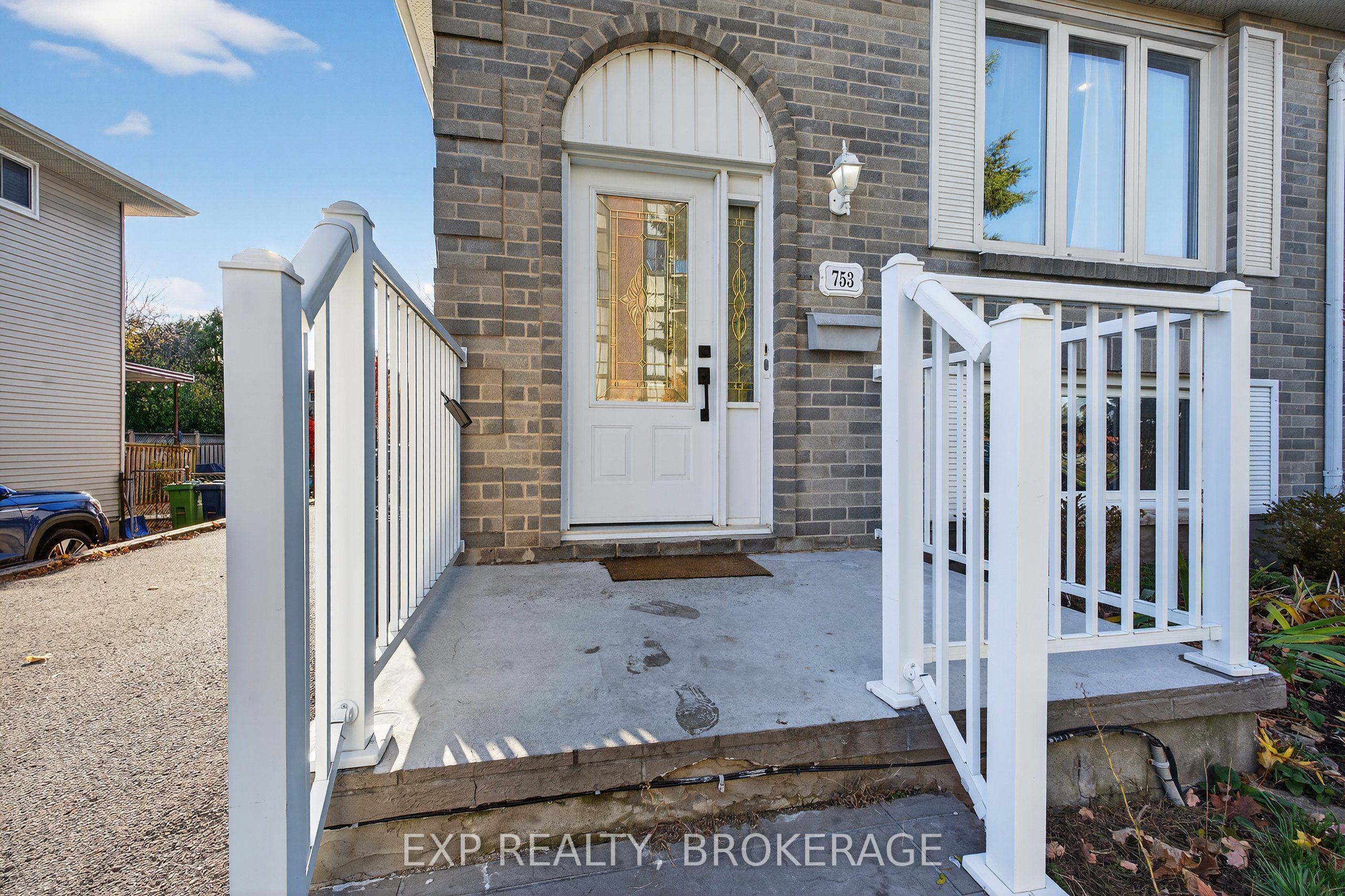 753 RIDLEY Drive, Kingston, ON K7P 2A6 photo 3