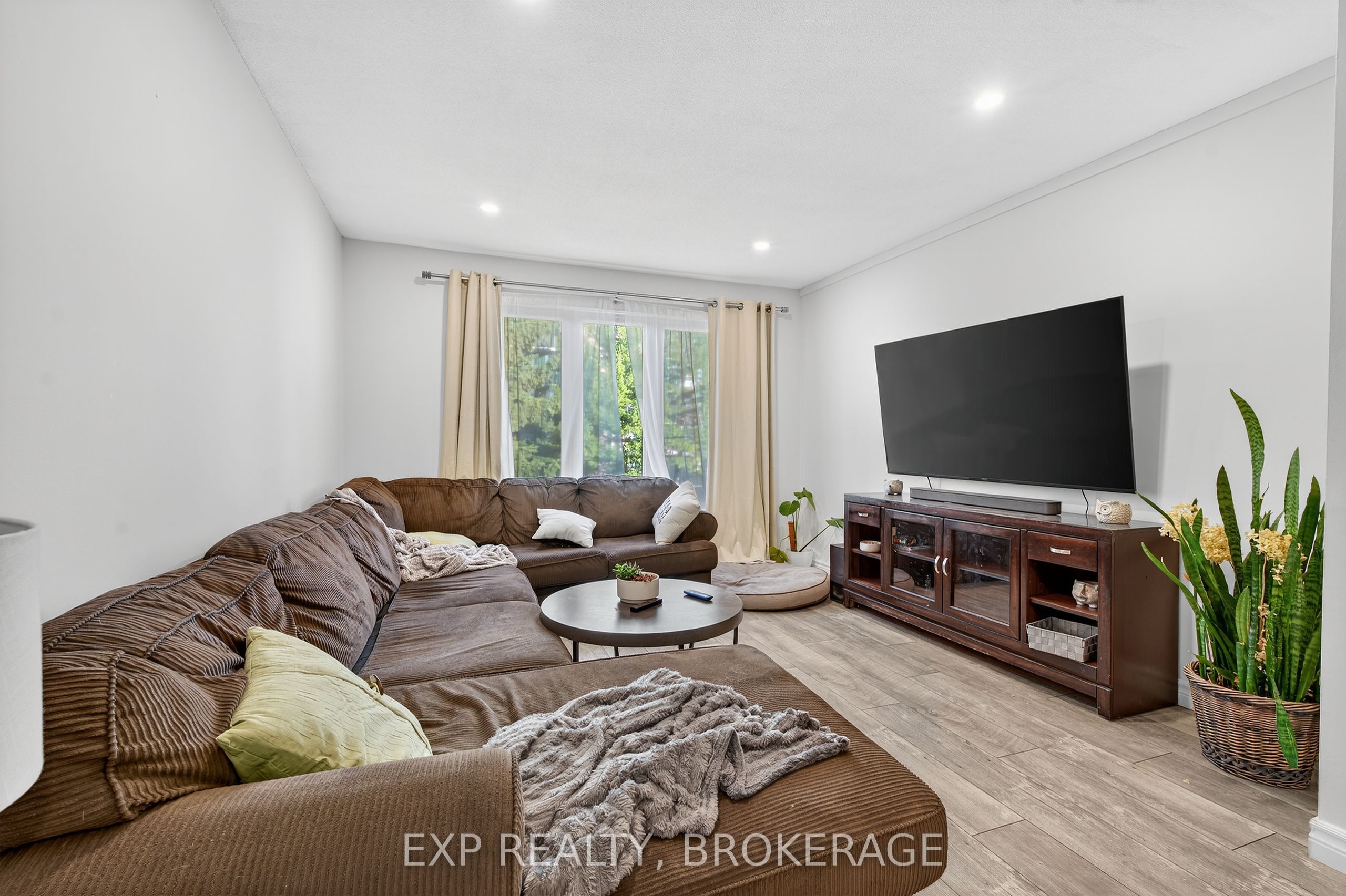 753 RIDLEY Drive, Kingston, ON K7P 2A6 photo 4