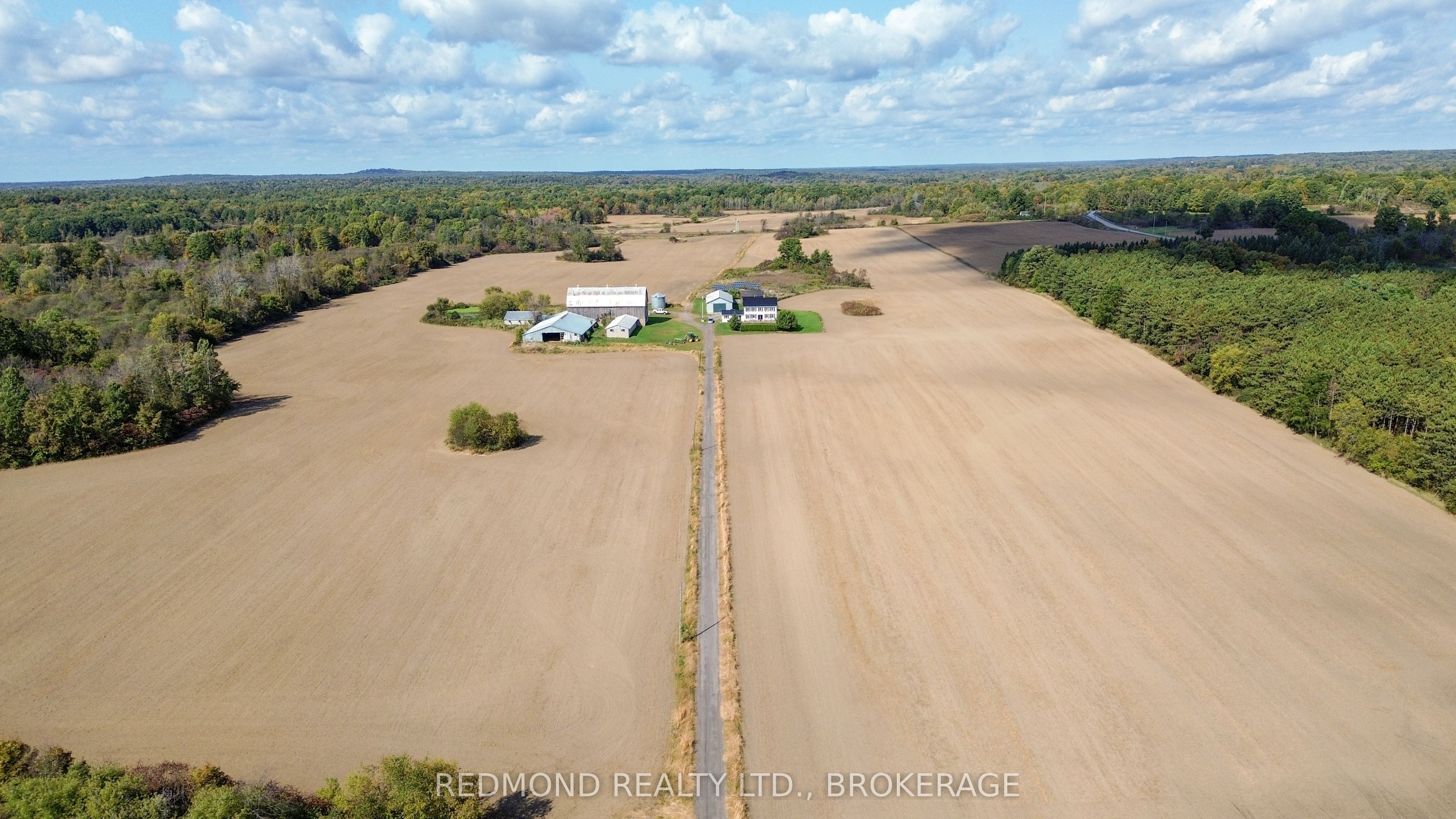 1388 County 2 Road, Leeds and the Thousand Islands, ON K0E 1R0 photo 3