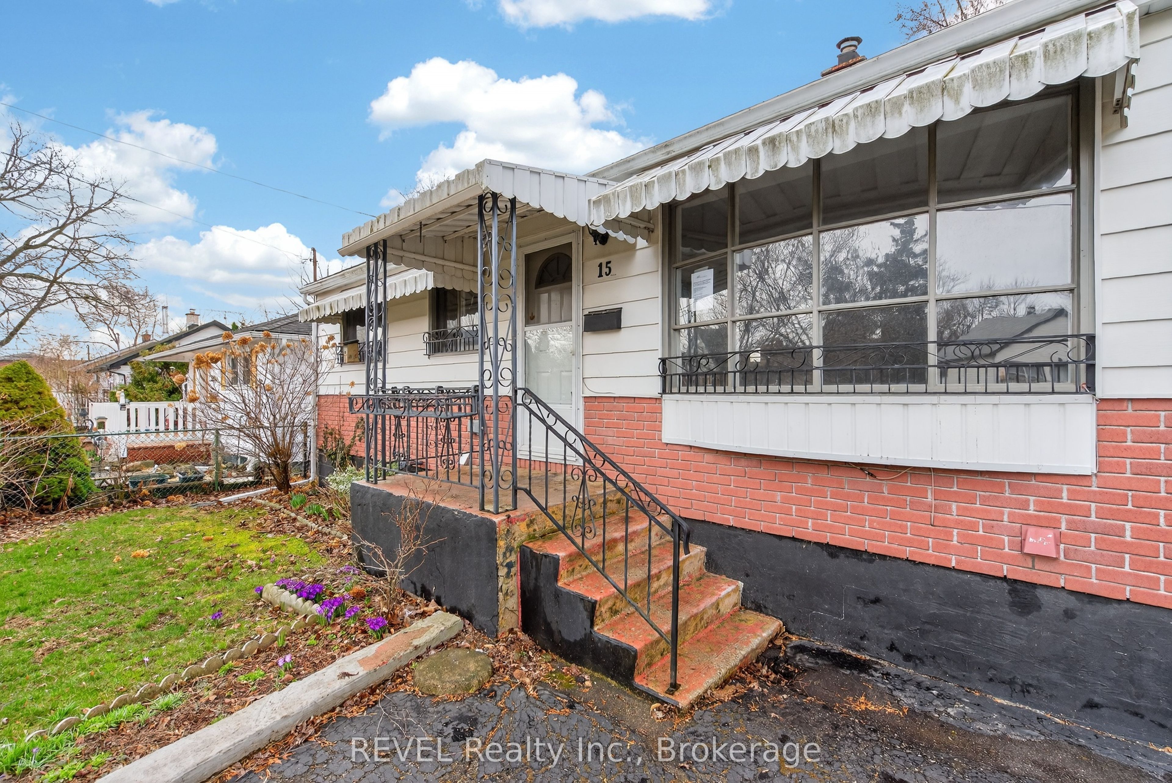 15 Vera Street, St. Catharines, ON L2S 1C3 photo 3