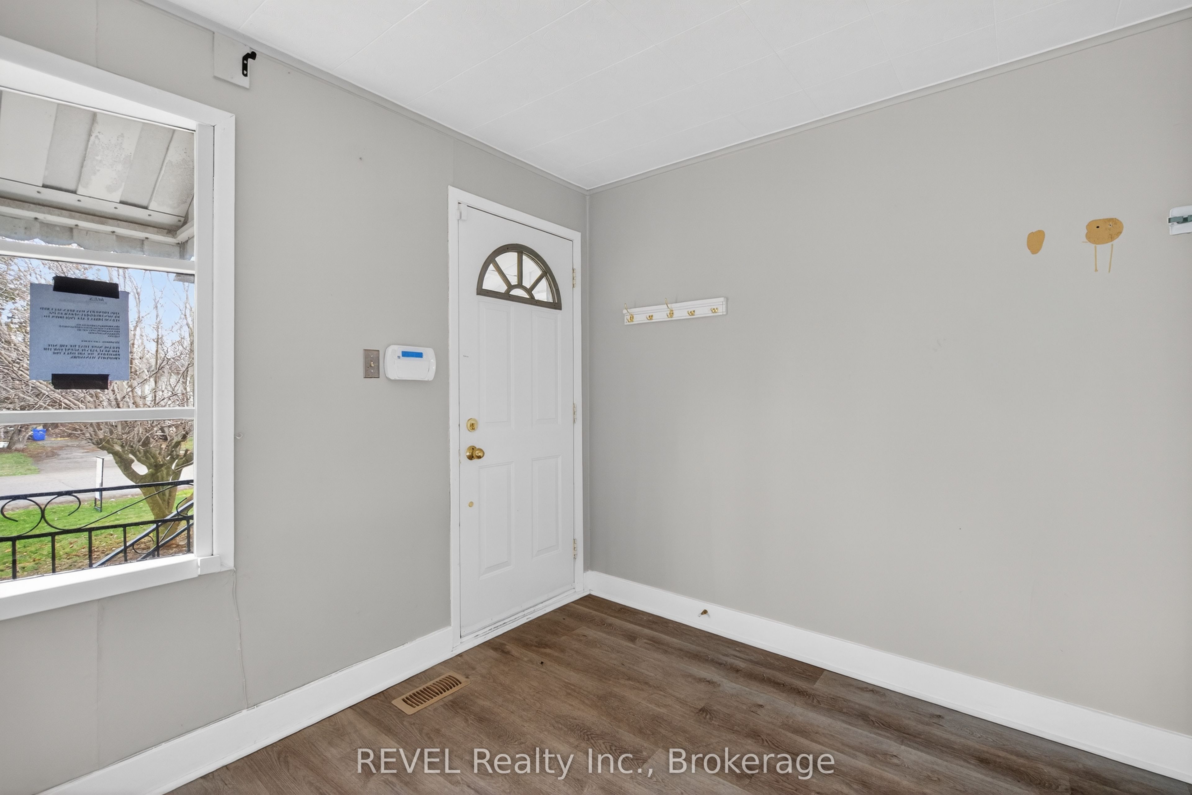 15 Vera Street, St. Catharines, ON L2S 1C3 photo 5