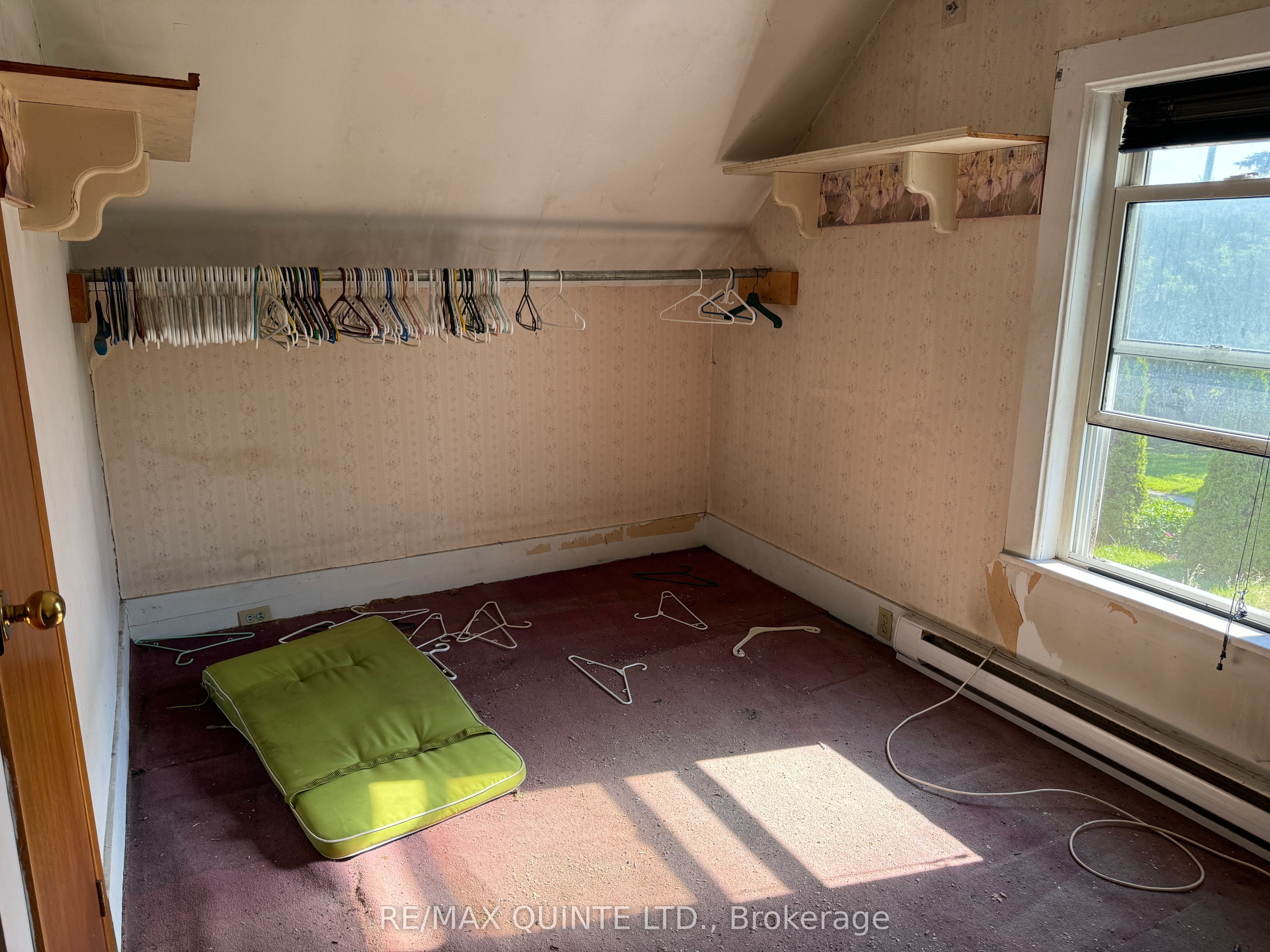 801 Old Highway 2, Quinte West, ON K8V 5P5 photo 4