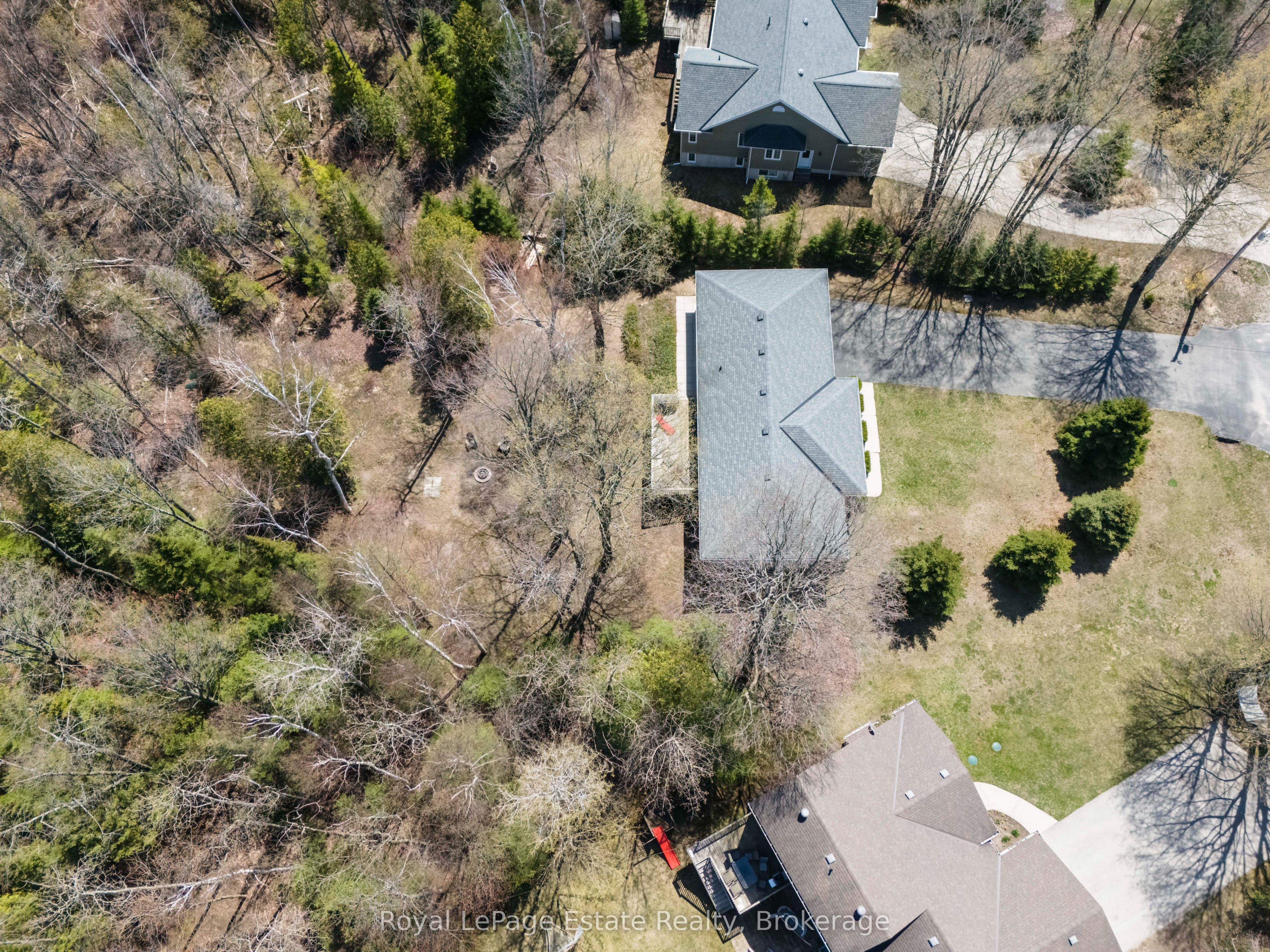 21 Sauble Woods Crescent, South Bruce Peninsula, ON N0H 2G0 photo 3
