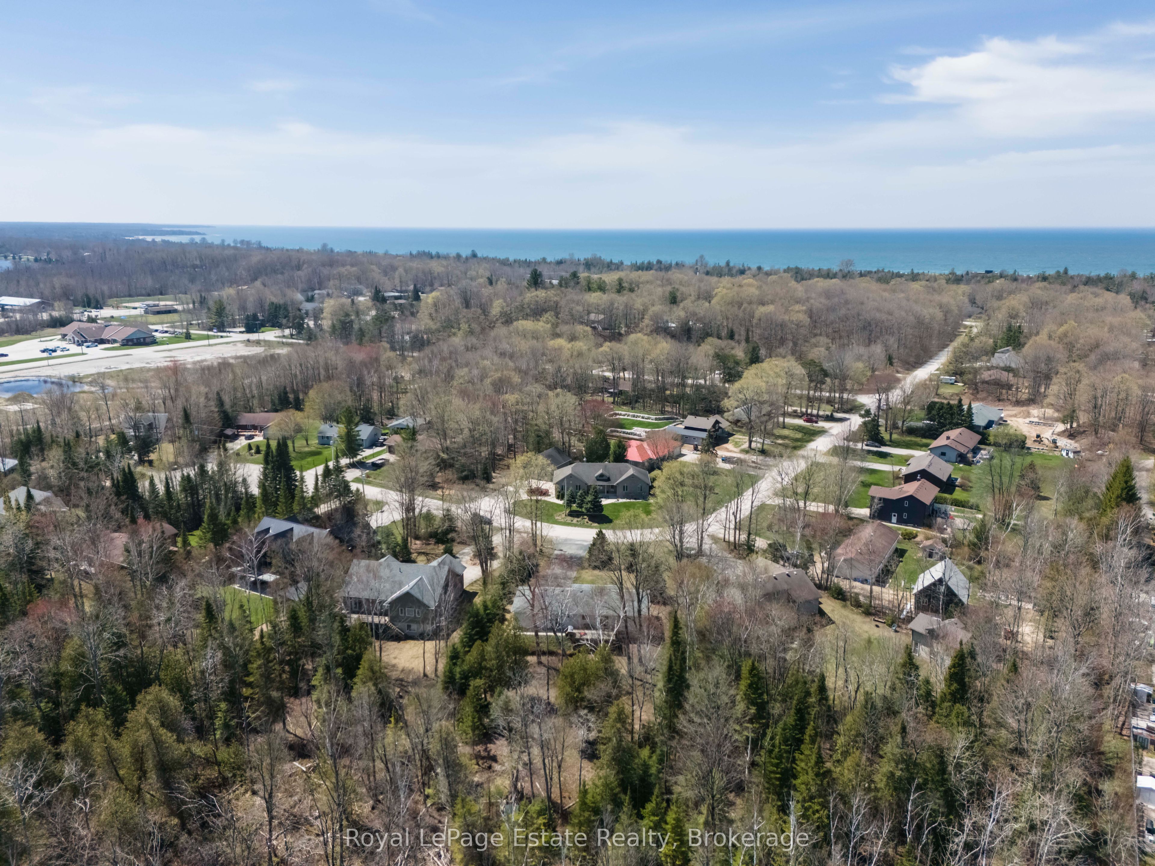 21 Sauble Woods Crescent, South Bruce Peninsula, ON N0H 2G0 photo 4