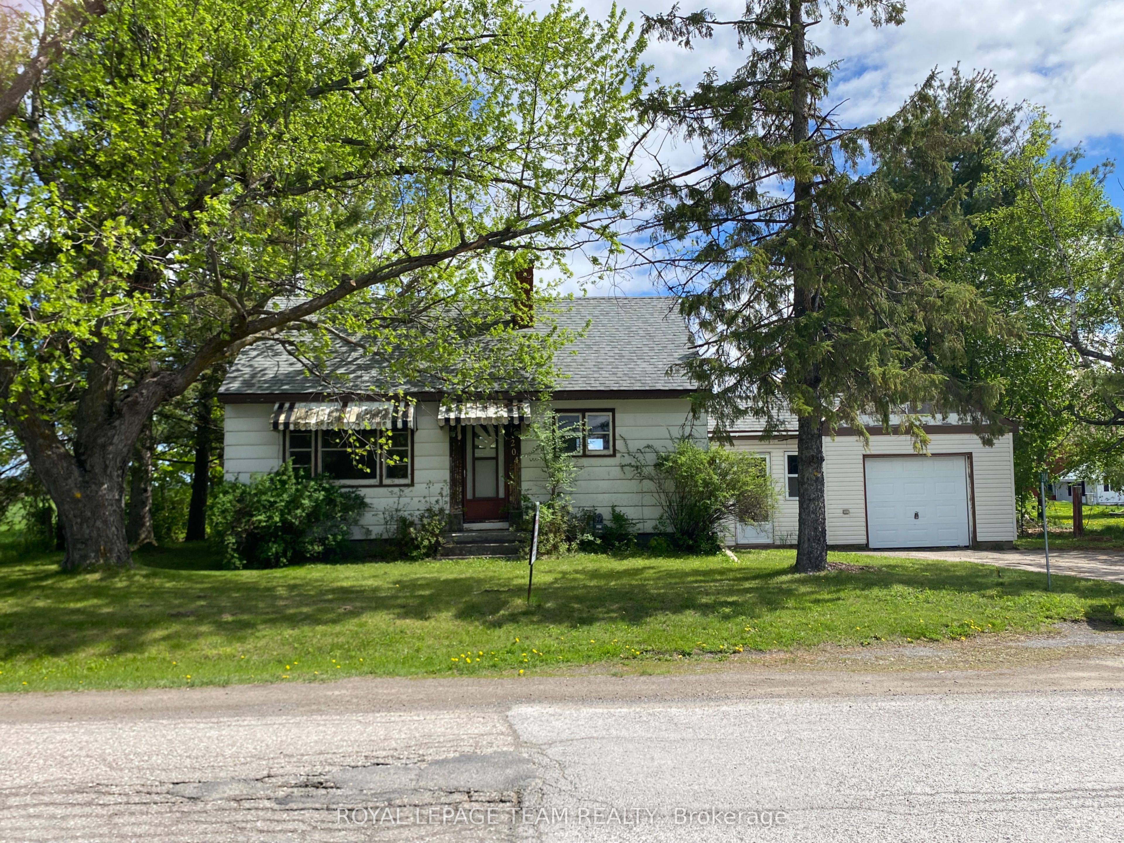 204 Baskin Drive E, Arnprior, ON K7S 3G8 photo 3