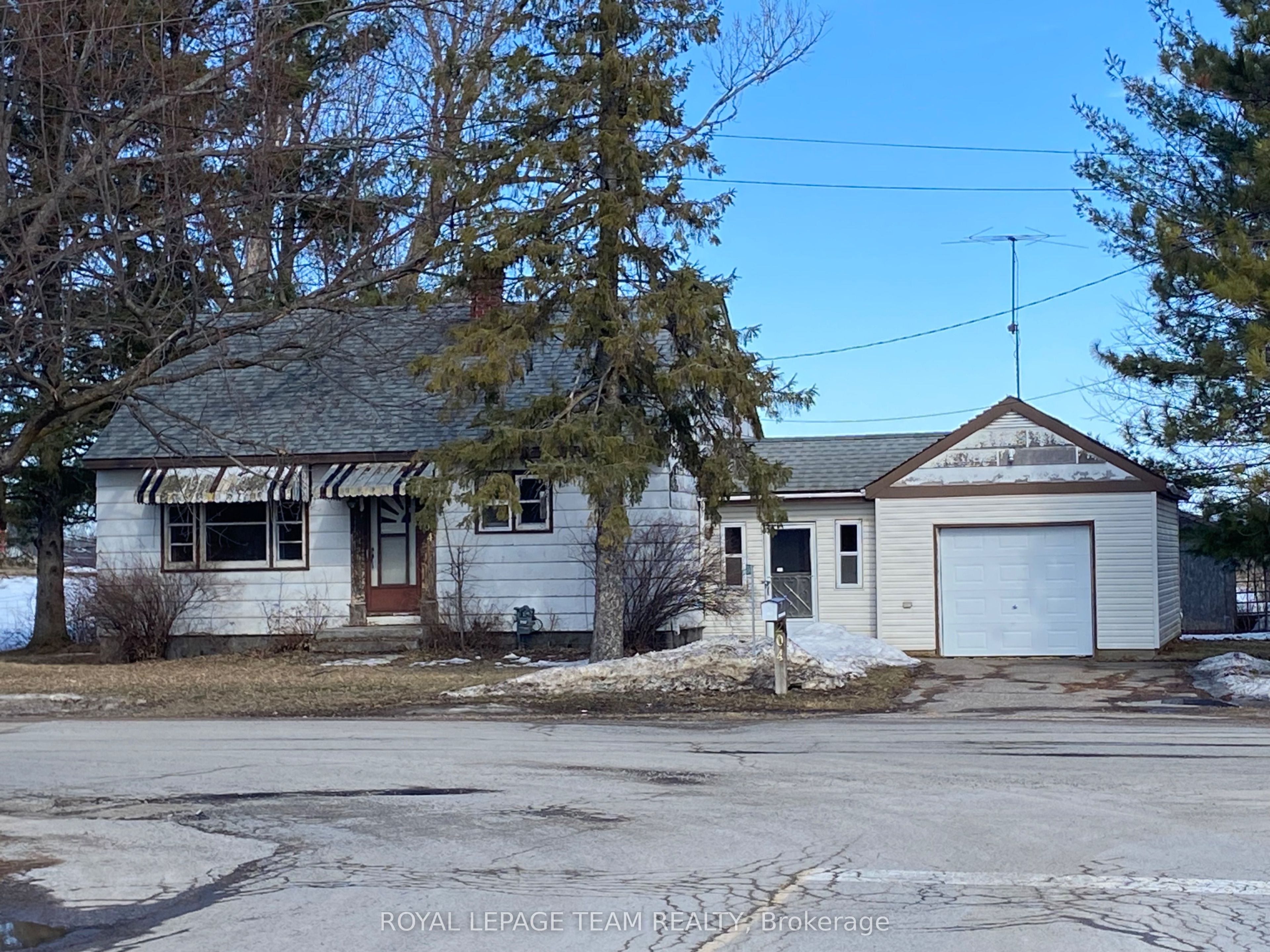 204 Baskin Drive E, Arnprior, ON K7S 3G8 photo 4