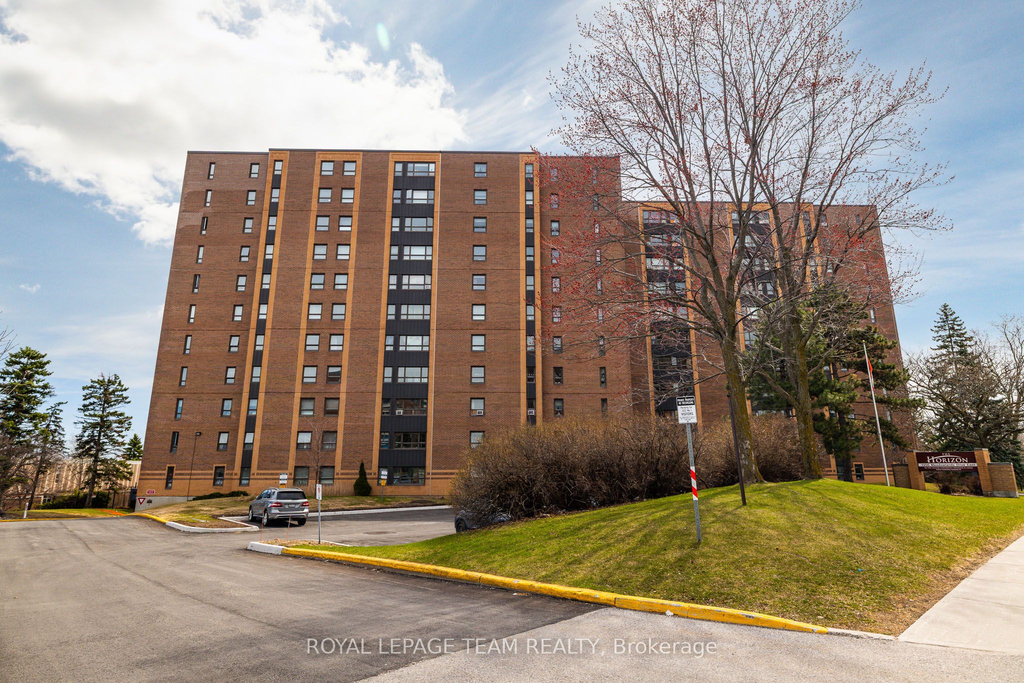 1356 Meadowlands Drive E 705, Cityview - Parkwoods Hills - Rideau Shore, ON K2E 6K6 photo 4