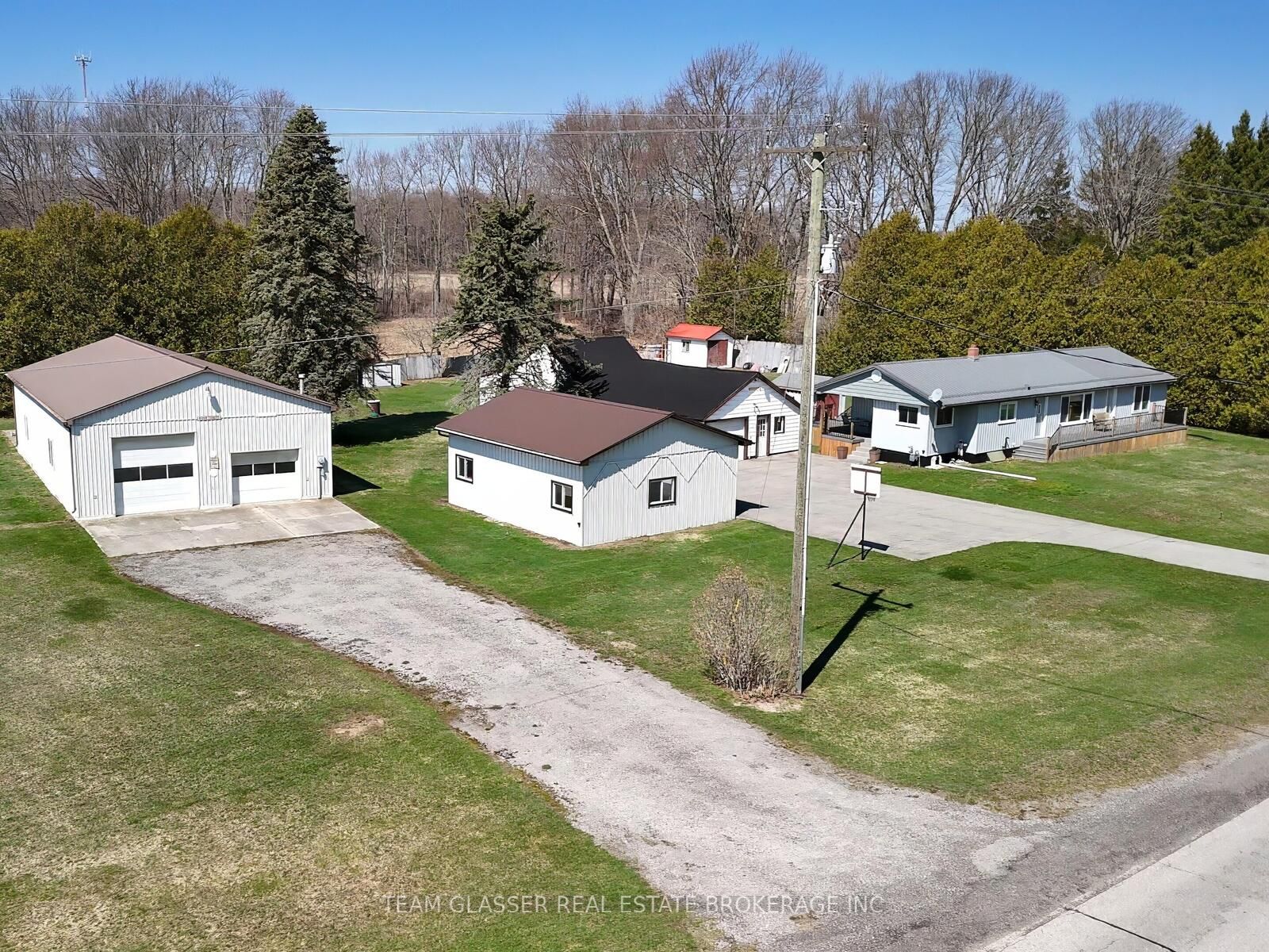 985 Norfolk County 28 Road, Norfolk, ON N0E 1G0 photo 2