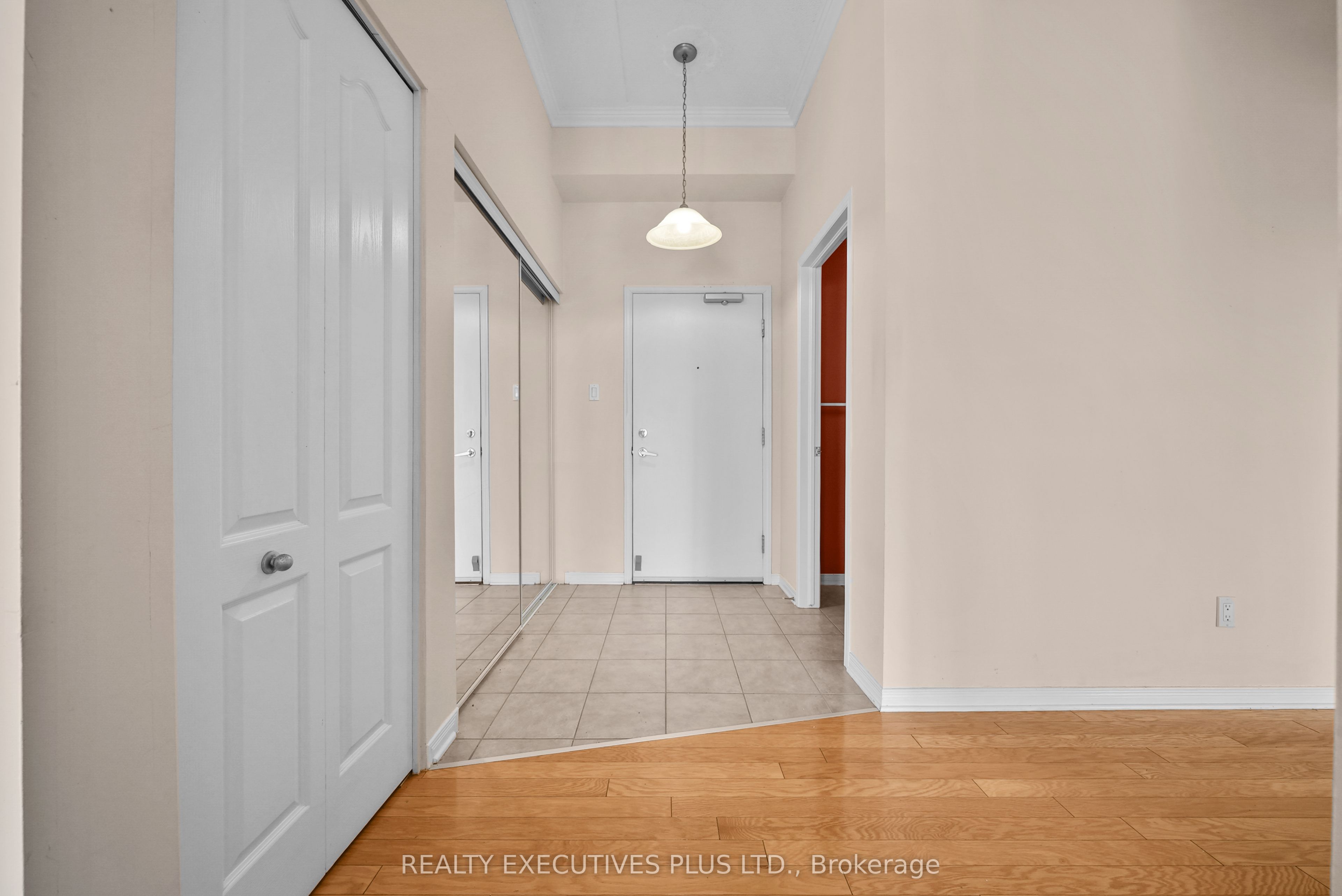 2921 Laurier Street 407, Clarence-Rockland, ON K4K 1V2 photo 4
