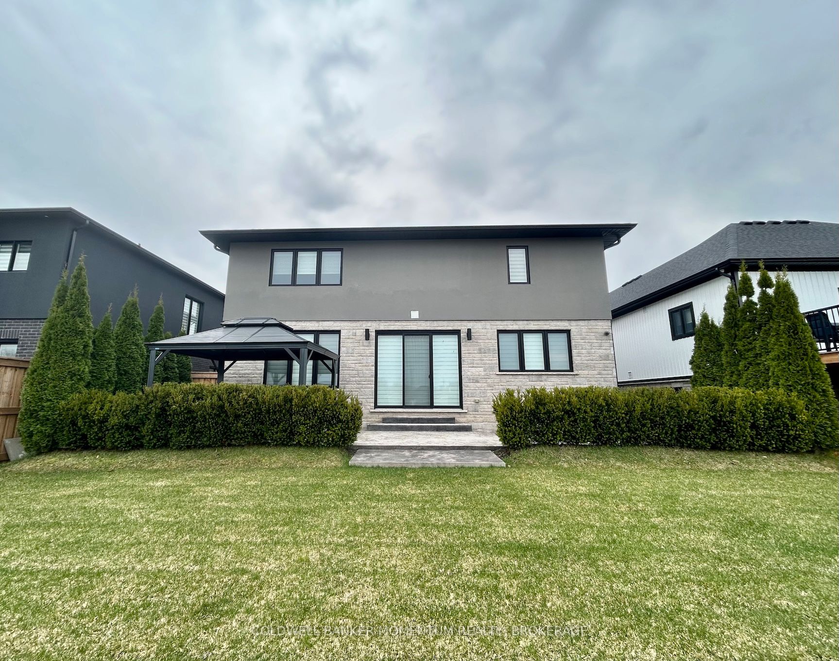 2864 Arrowsmith Court, Fort Erie, ON L0S 1S0 photo 3
