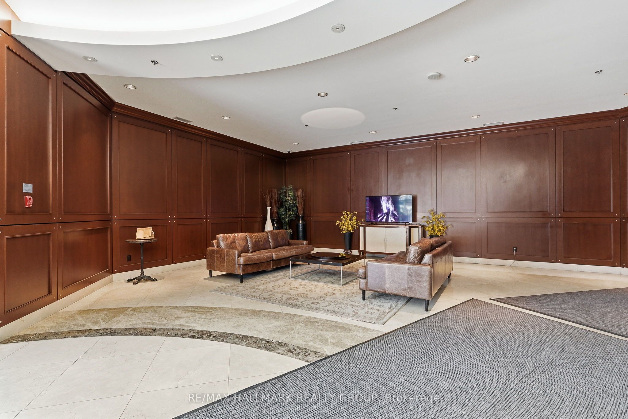 200 RIDEAU Street 809, Lower Town - Sandy Hill, ON K1N 5Y1 photo 4