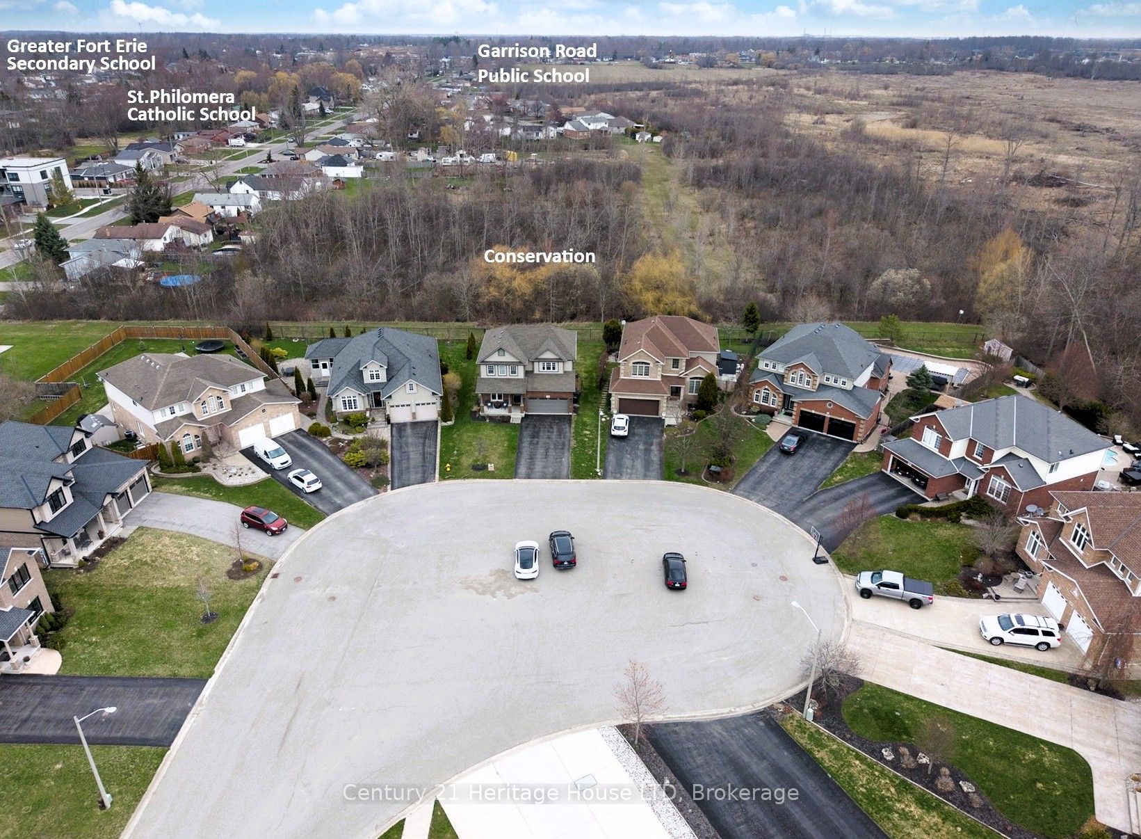 710 Brian Street, Fort Erie, ON L2A 6W2 photo 4