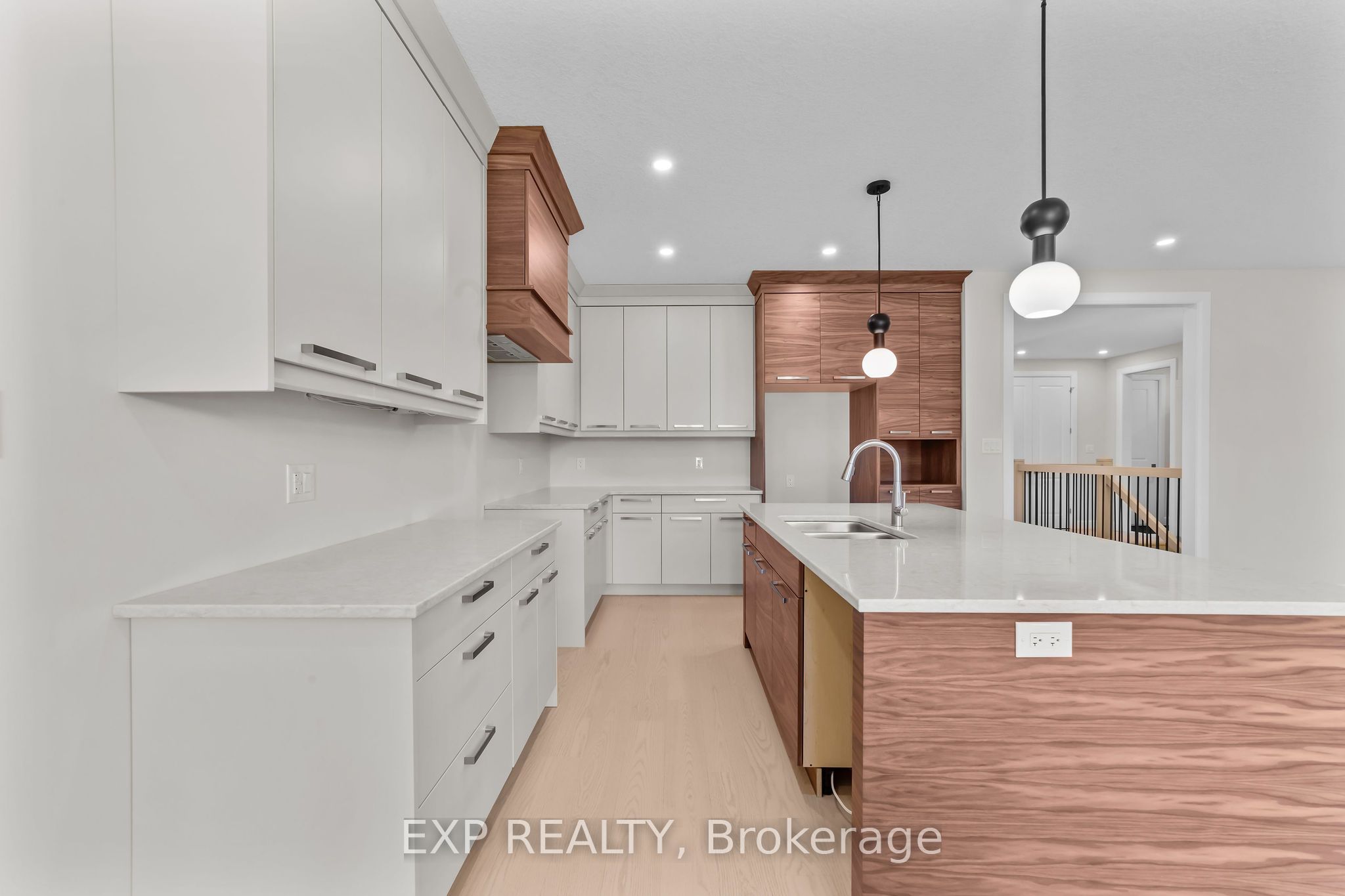 409 Ontario Street, Warwick, ON N0M 2S0 photo 4