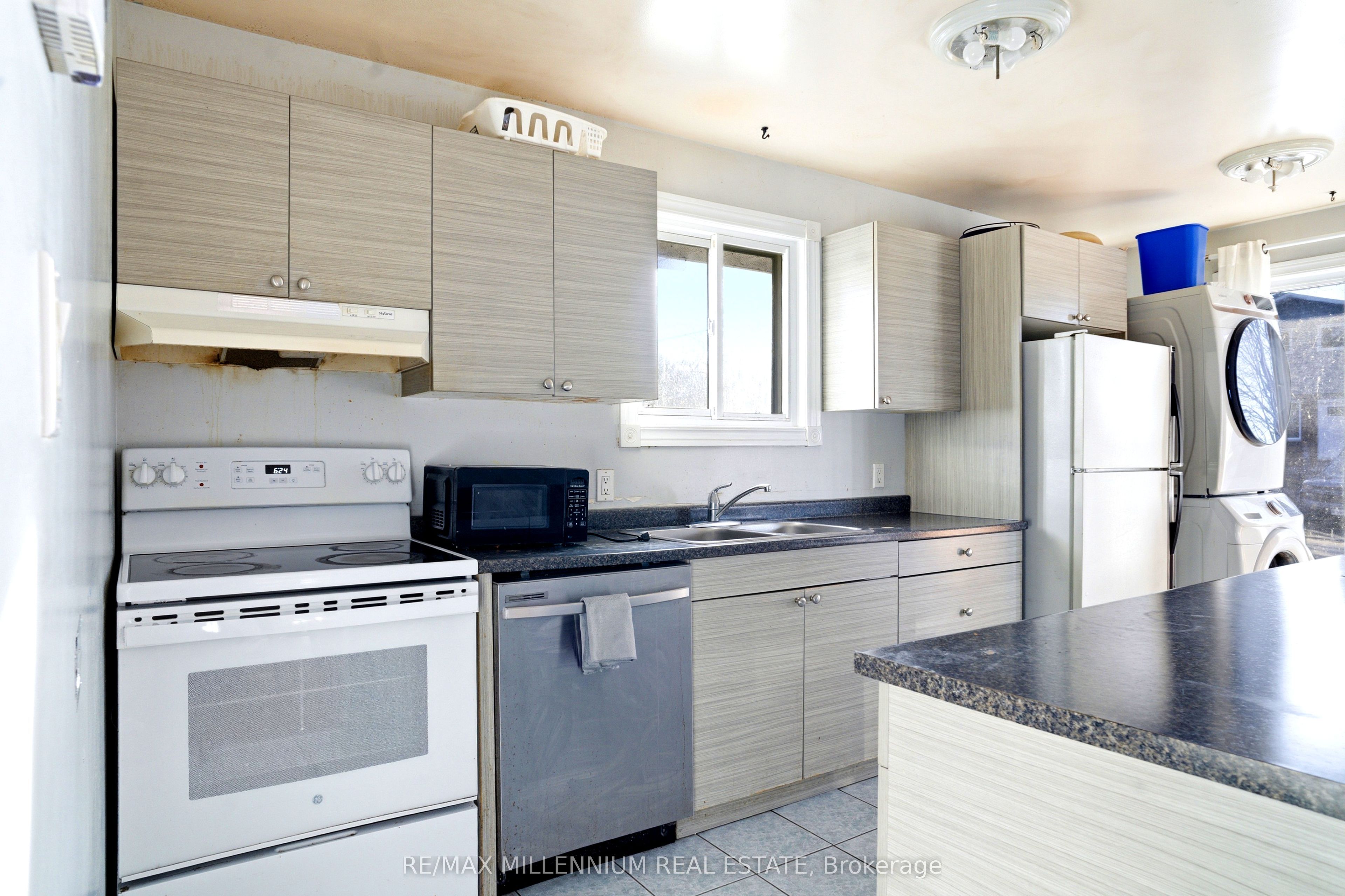 8 PLUMTREE Place, North Bay, ON P1A 3Y6 photo 4