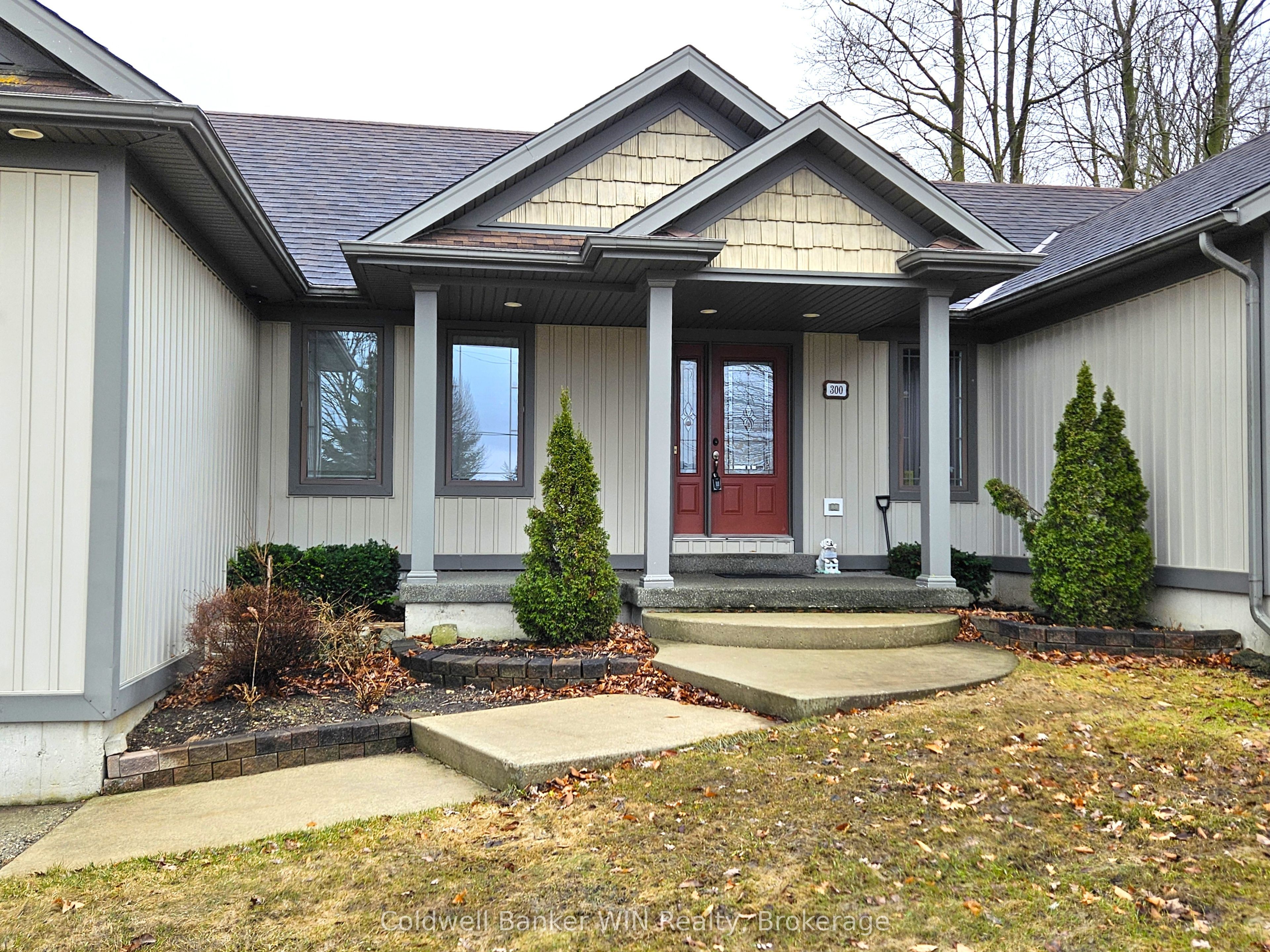 300 Durham Street W, Wellington North, ON N0G 2L1 photo 3