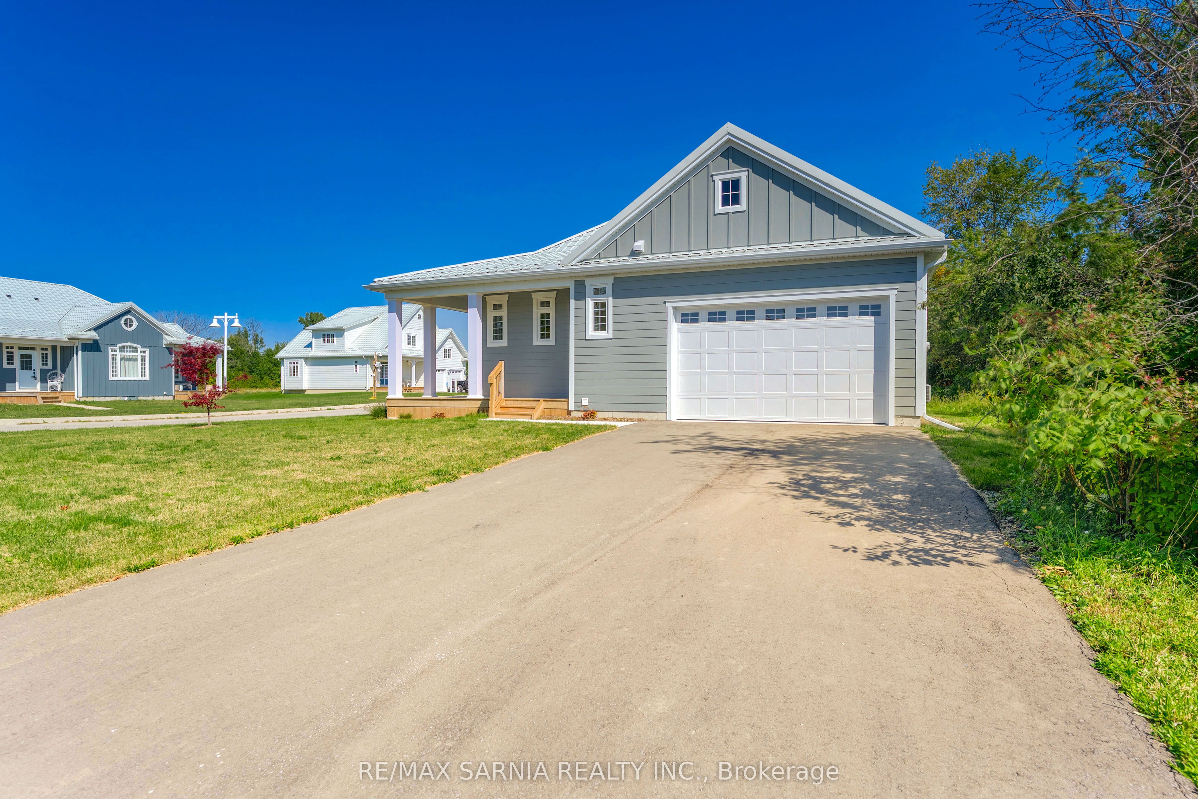 7596 THOMAS Street, Plympton-Wyoming, ON N0N 1J0 photo 3