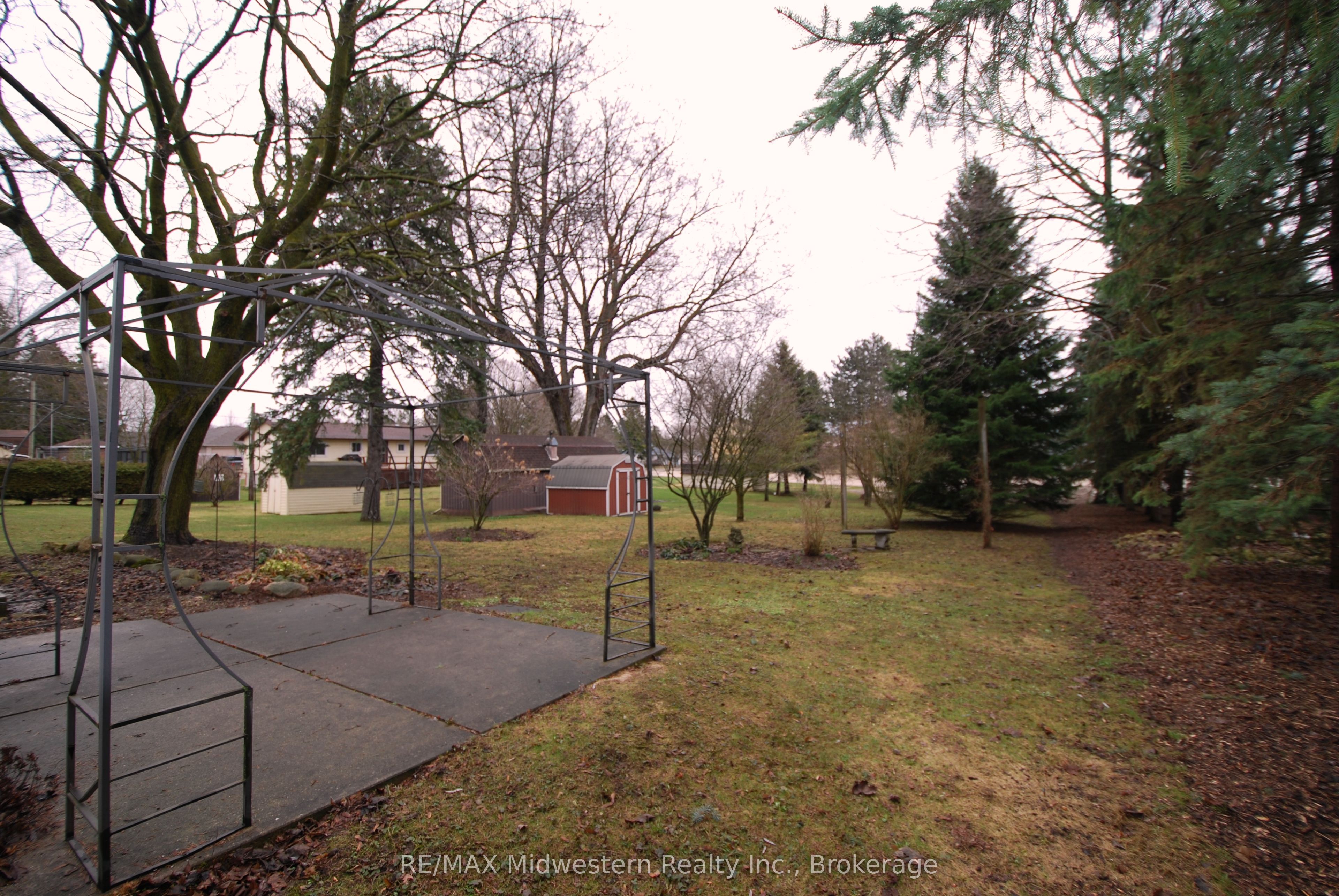 69 Louise Street, Minto, ON N0G 1Z0 photo 4