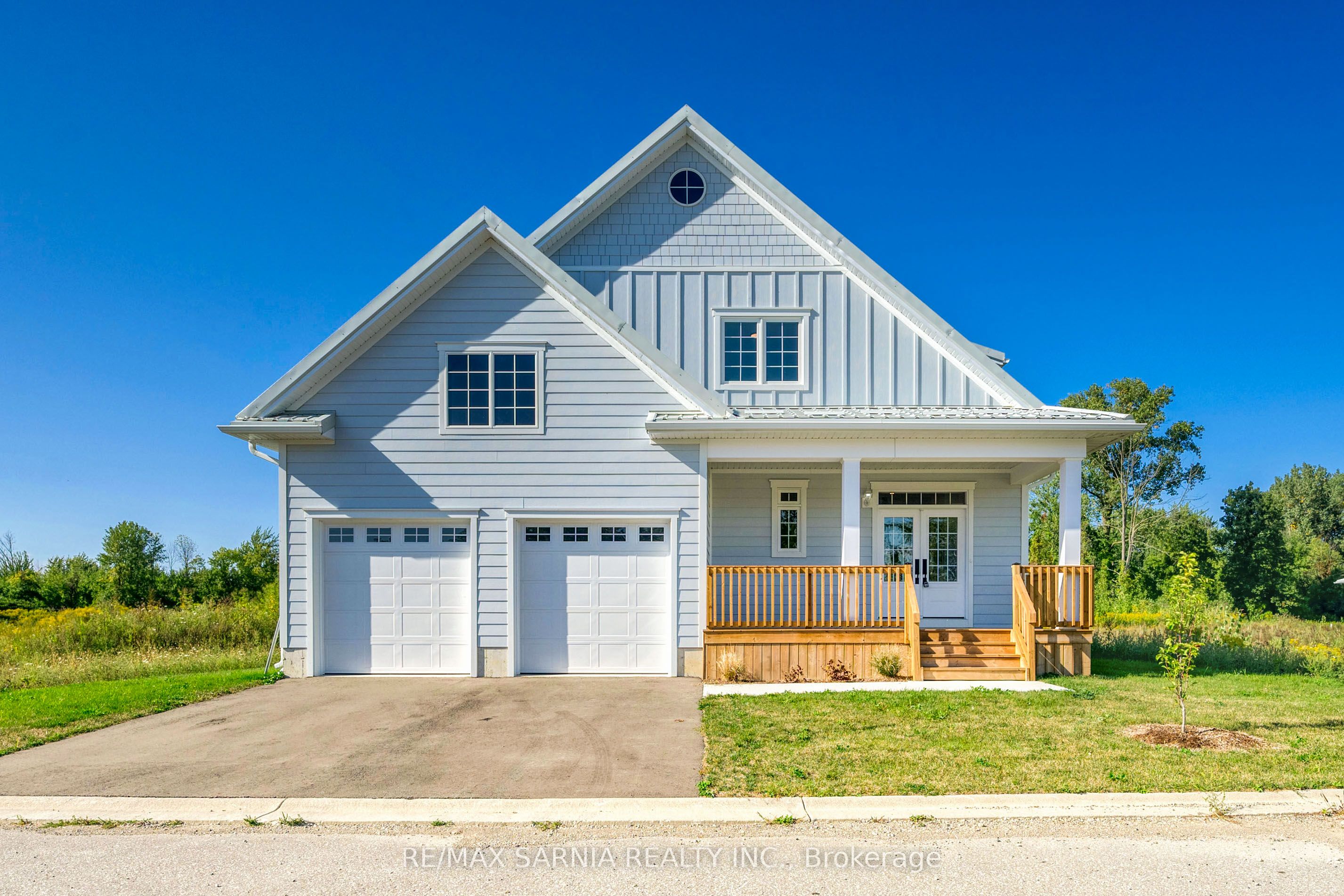 4166 BOARDWALK Avenue, Plympton-Wyoming, ON N0N 1J0