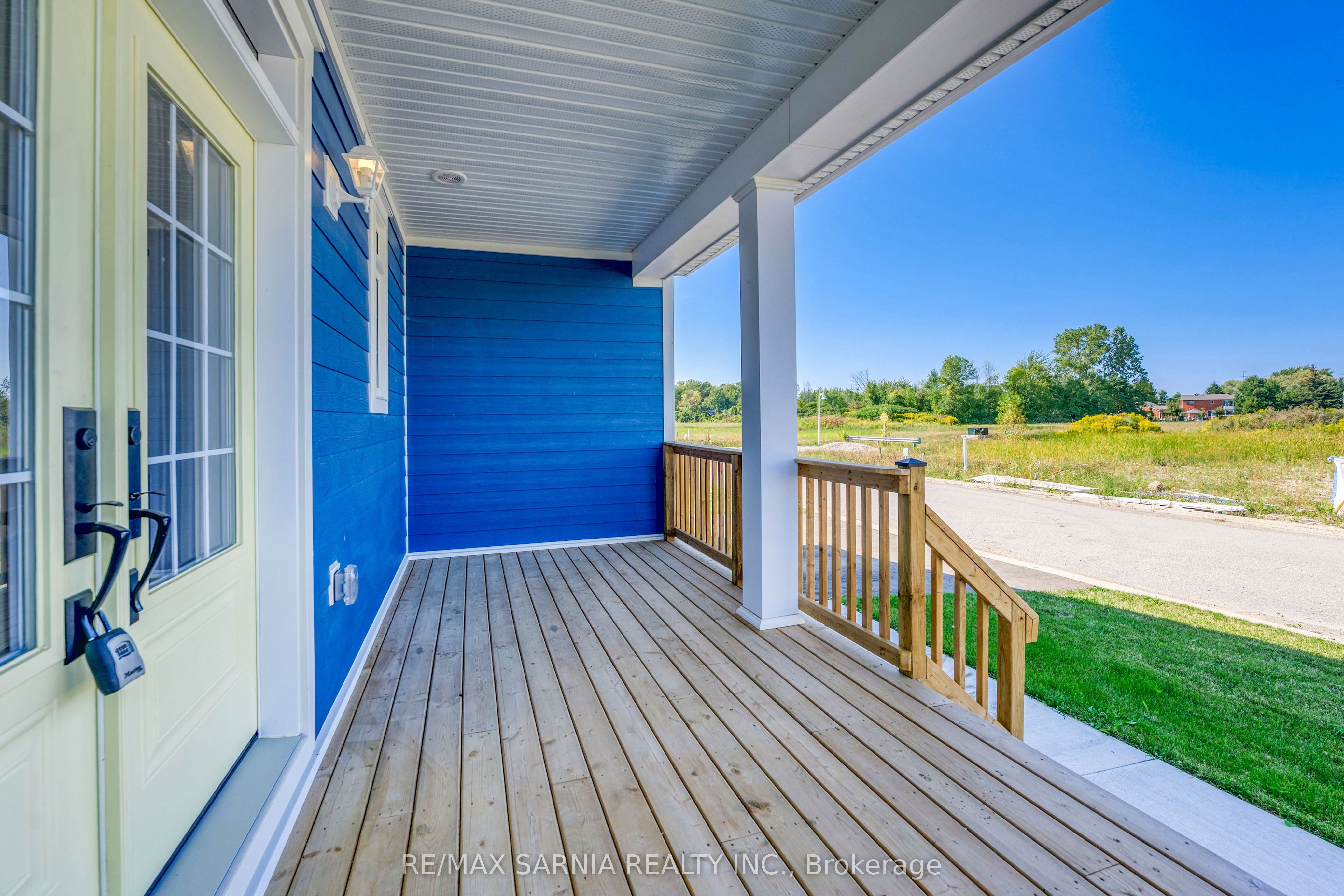 4167 BOARDWALK Avenue, Plympton-Wyoming, ON N0N 1J0 photo 4