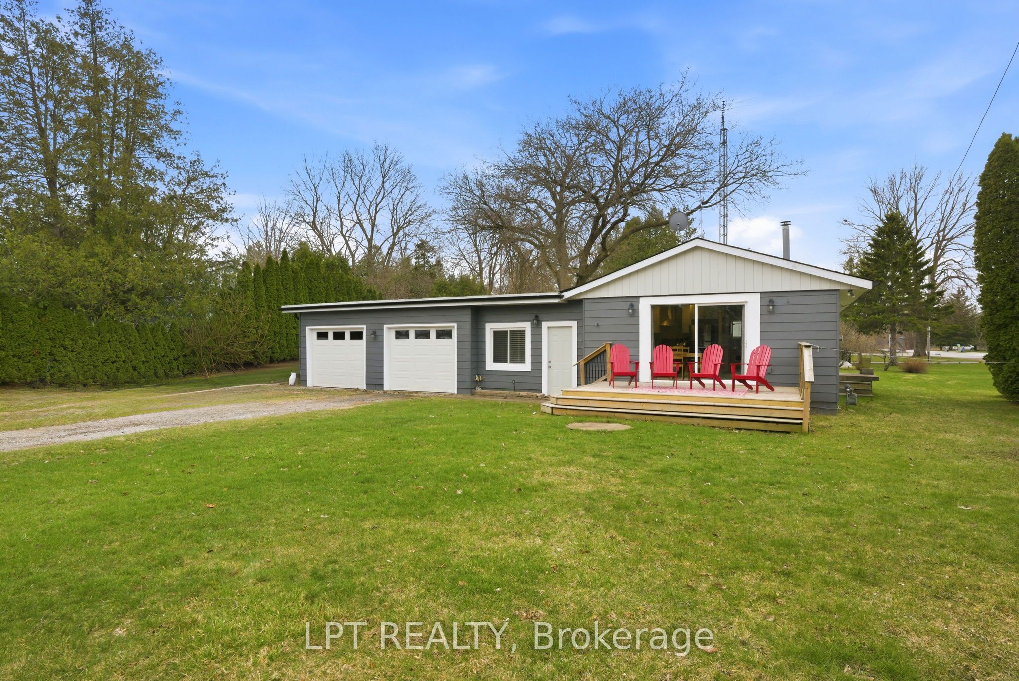7597 Biddulph Street, Lambton Shores, ON N0M 2L0 photo 3