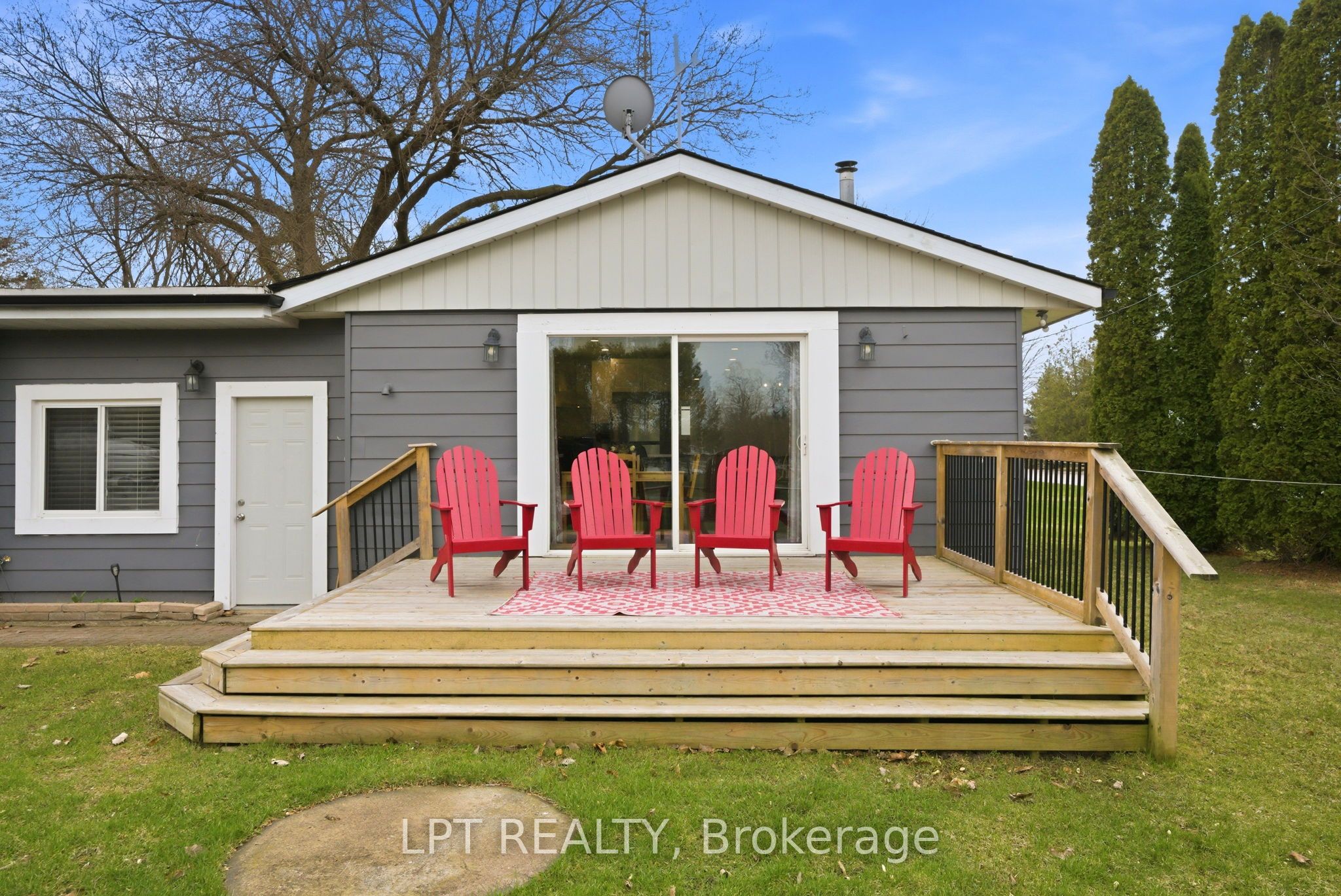 7597 Biddulph Street, Lambton Shores, ON N0M 2L0 photo 5