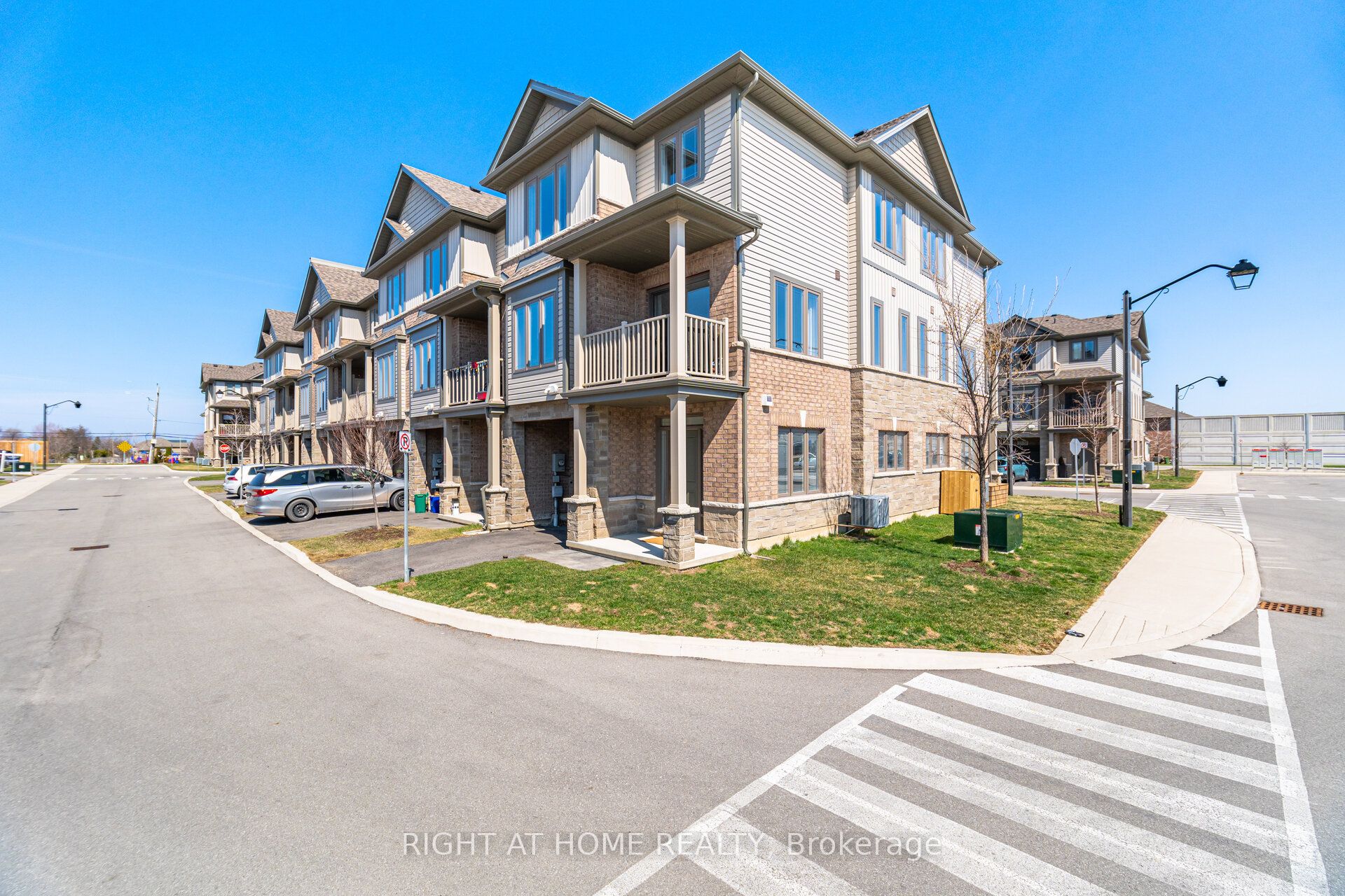 27 Rachel Drive 25, Hamilton, ON L8E 0K6 photo 2