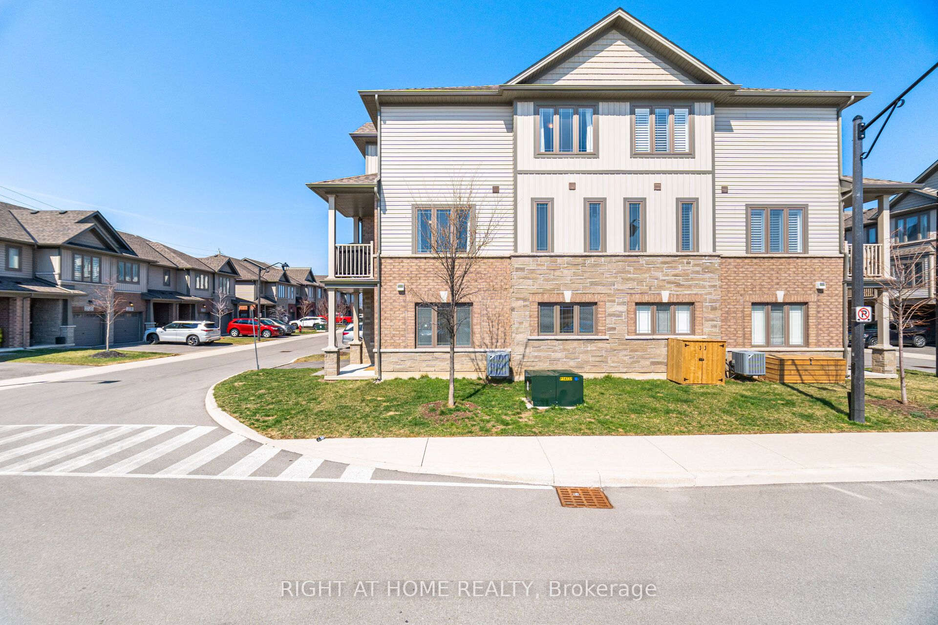 27 Rachel Drive 25, Hamilton, ON L8E 0K6 photo 3