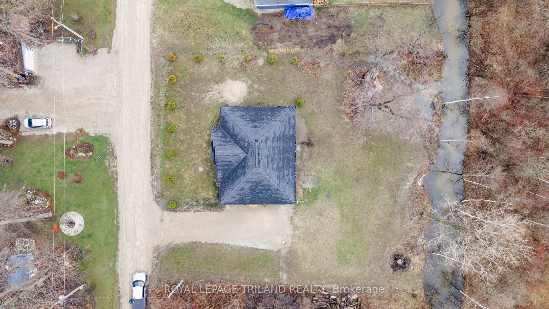6043 FRANKS Road, Lambton Shores, ON N0M 1J0 photo 4