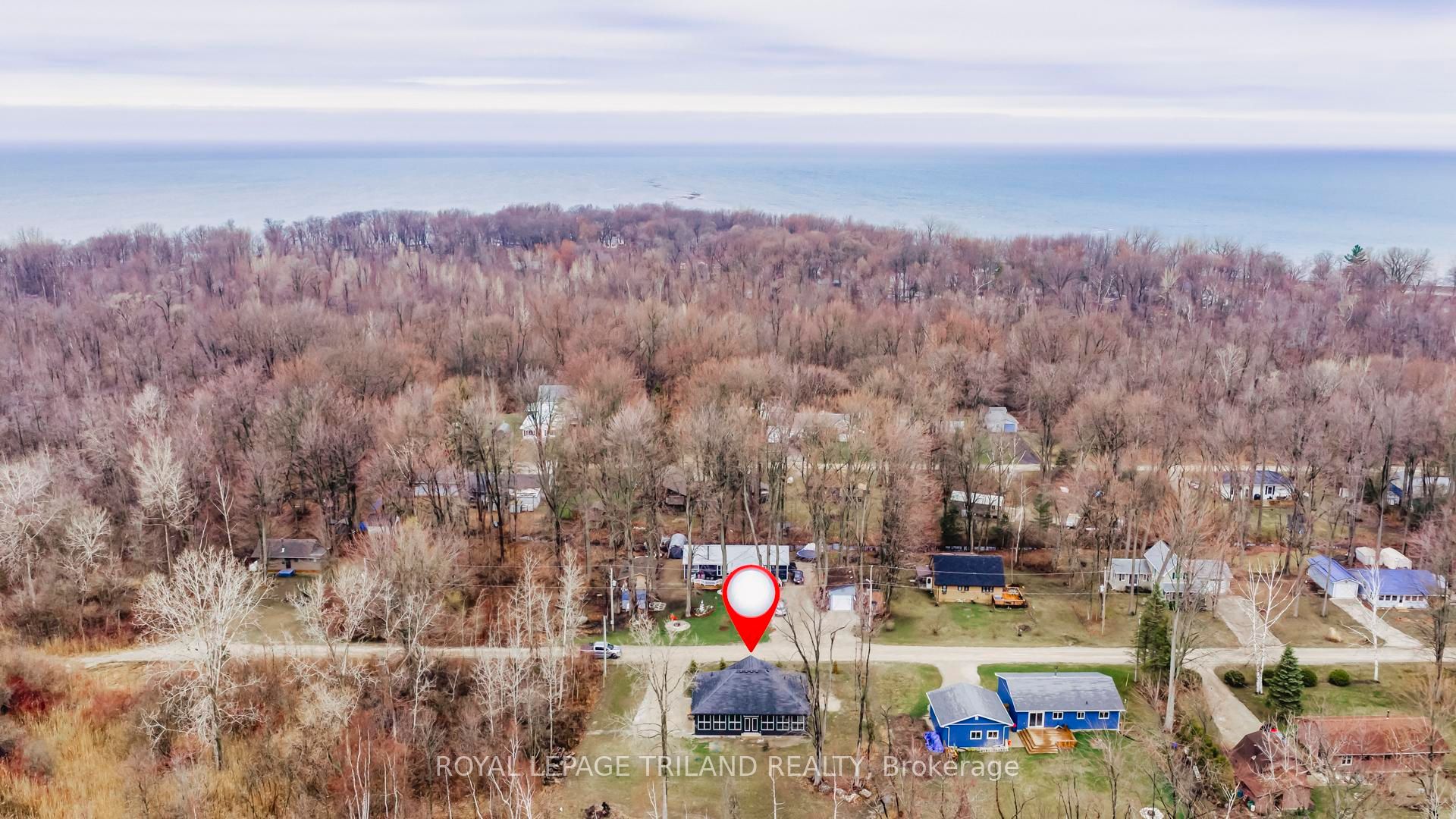6043 FRANKS Road, Lambton Shores, ON N0M 1J0 photo 5