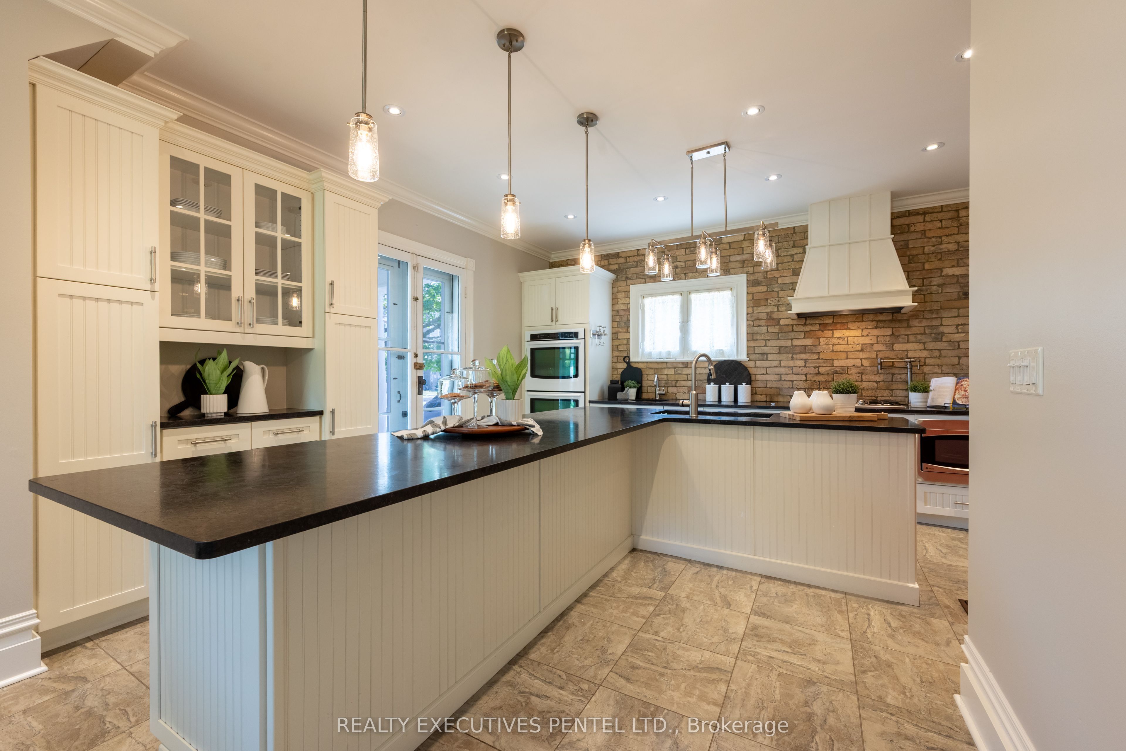 351 George Street, Cobourg, ON K9A 3M2 photo 3