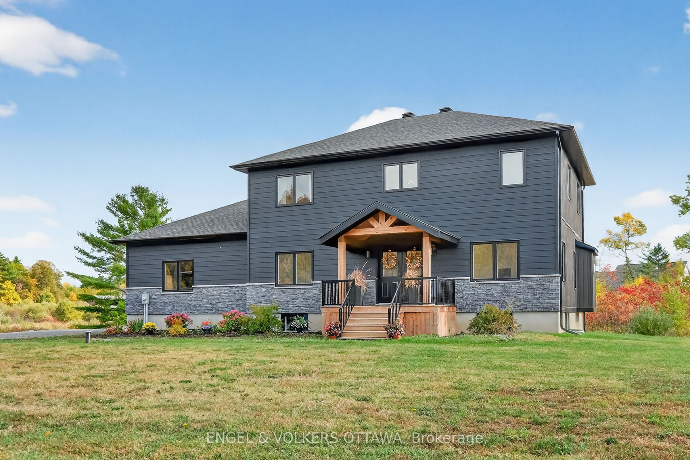 57 Paul A. Bertrand Drive, McNab/Braeside, ON K7S 3G8 photo 5