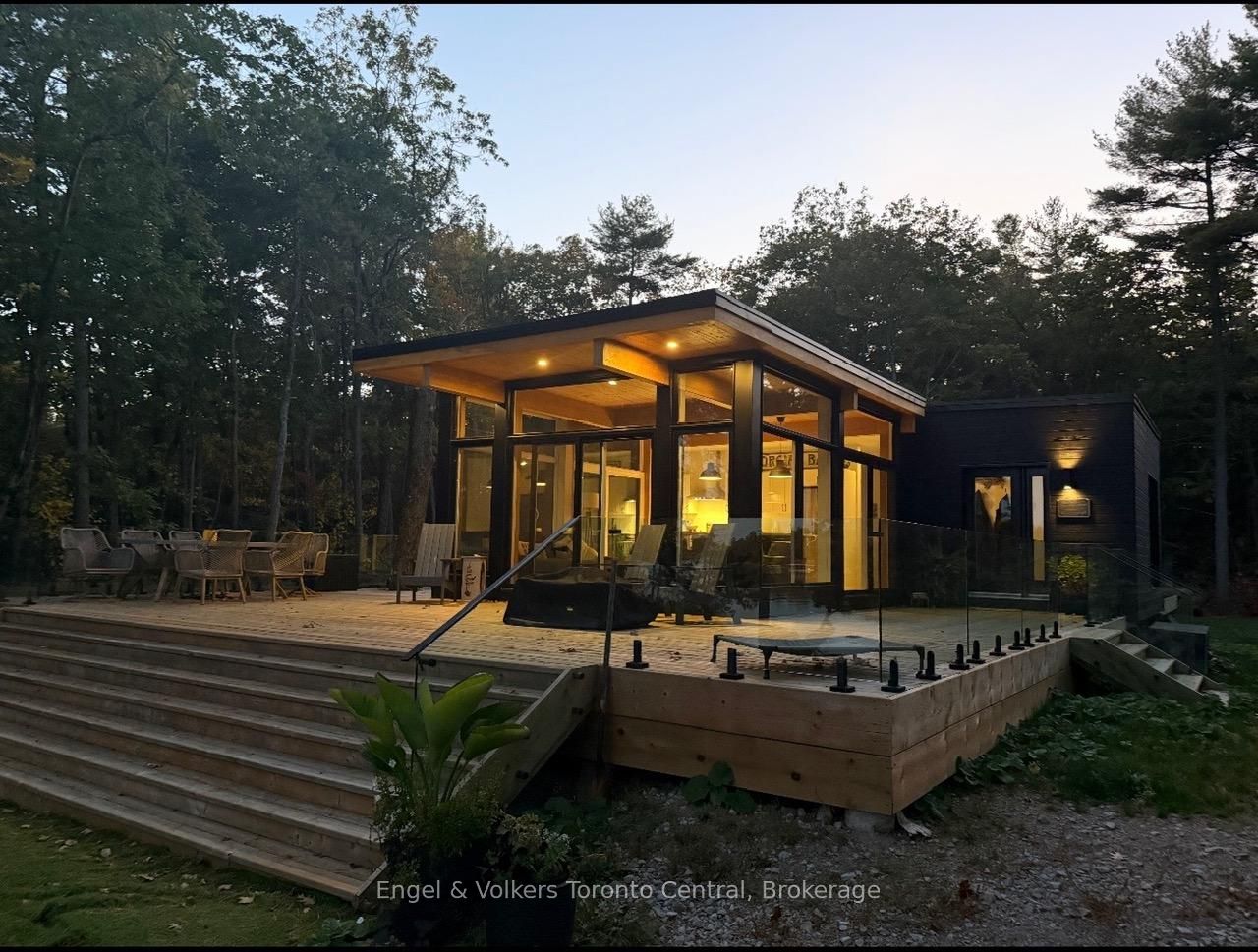 736 2190 Island, Georgian Bay, ON P0E 1E0