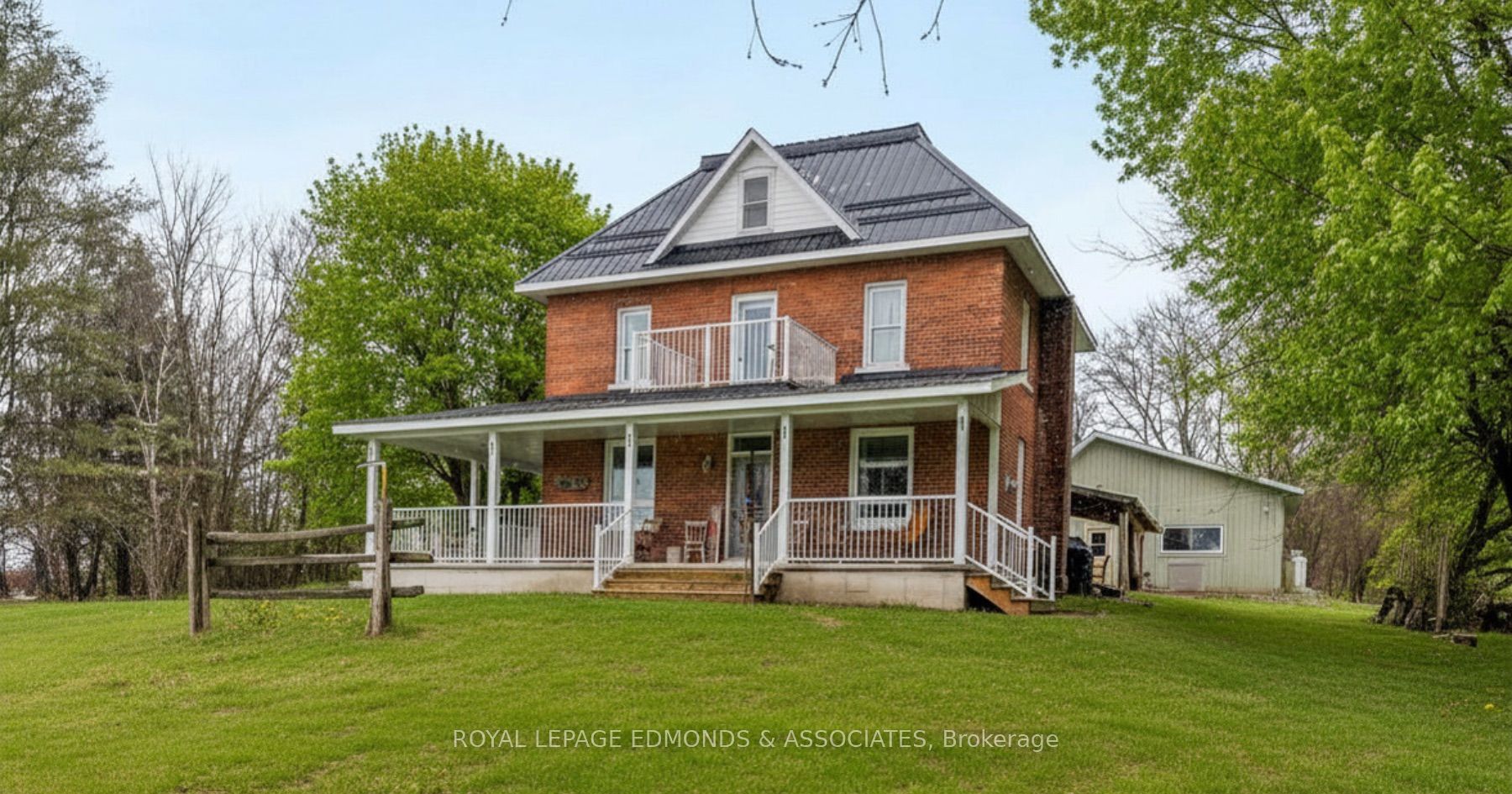 2061 Kerr Line, Whitewater Region, ON K0J 1V0 photo 3