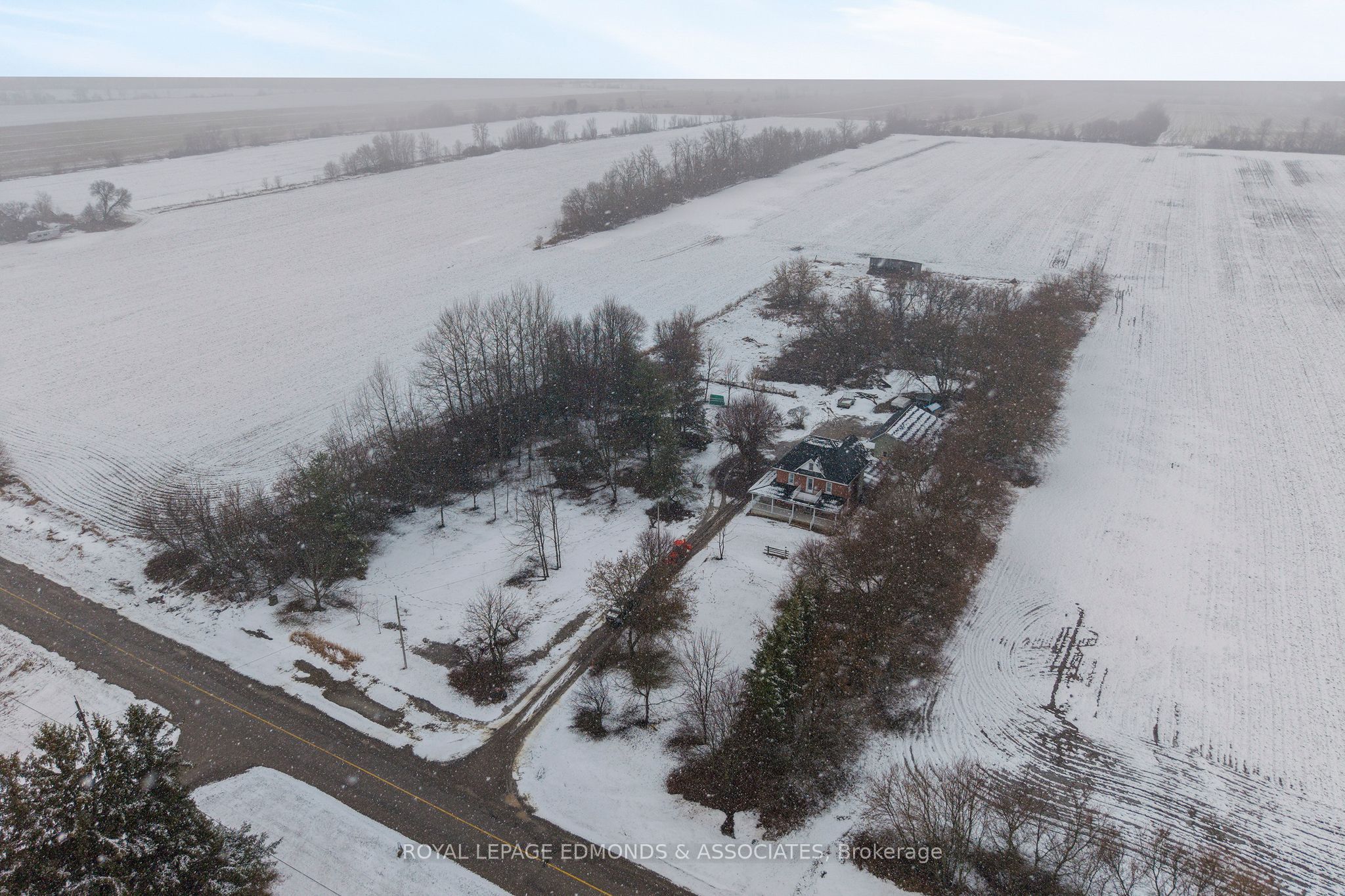 2061 Kerr Line, Whitewater Region, ON K0J 1V0 photo 4