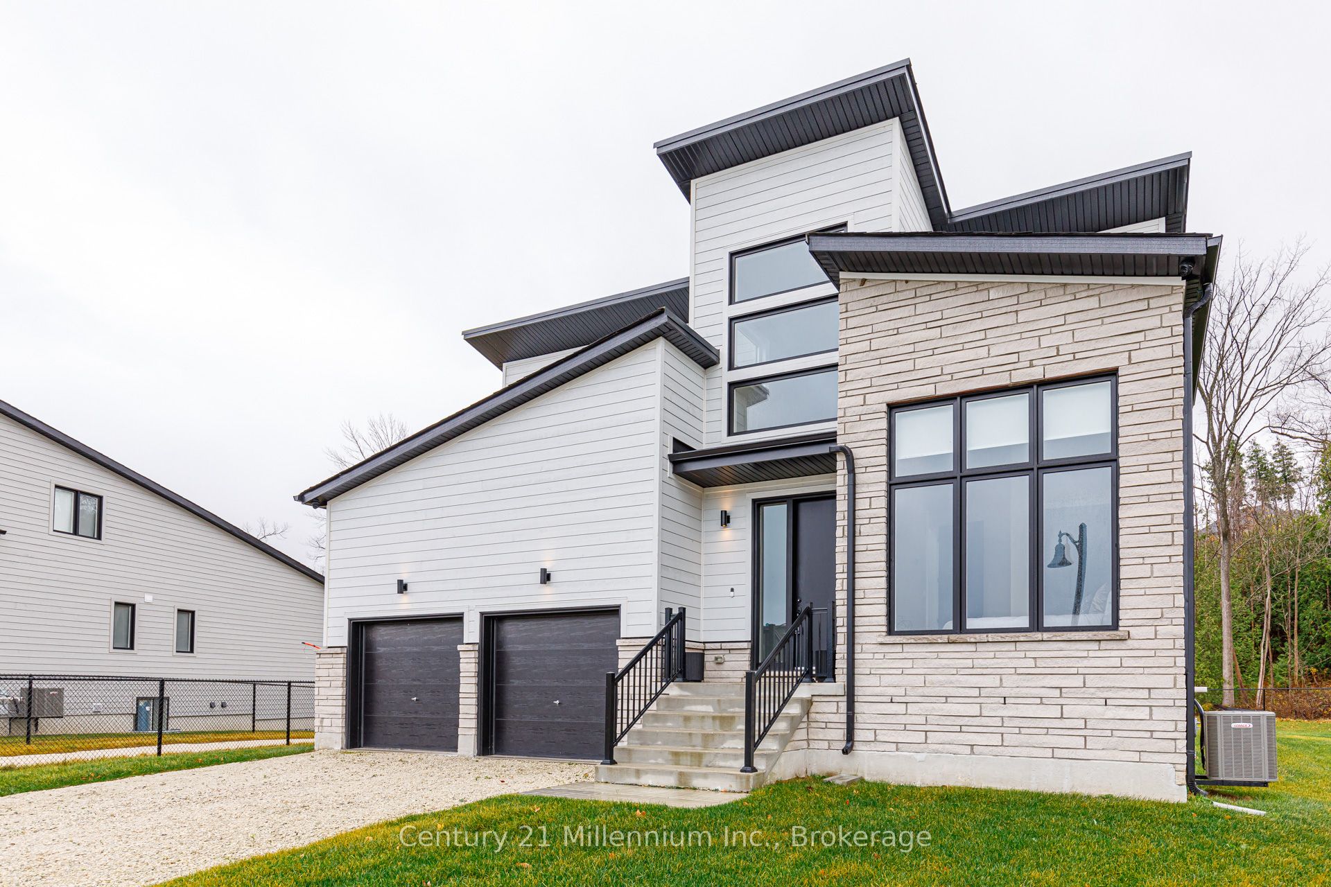 82 GOLDIE Court, Blue Mountains, ON N0H 1J0