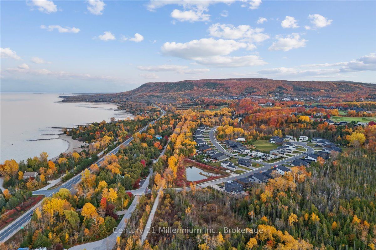 82 GOLDIE Court, Blue Mountains, ON N0H 1J0 photo 4