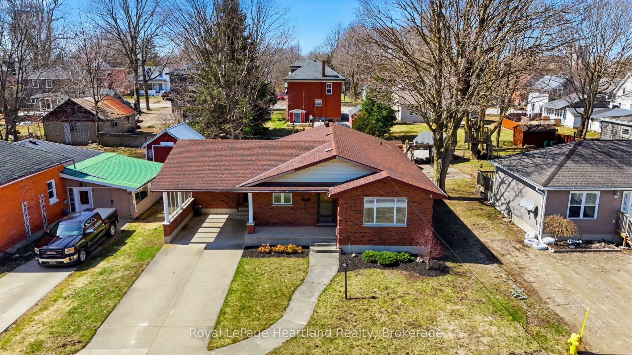 350 Edward Street, North Huron, ON N0G 2W0 photo 2