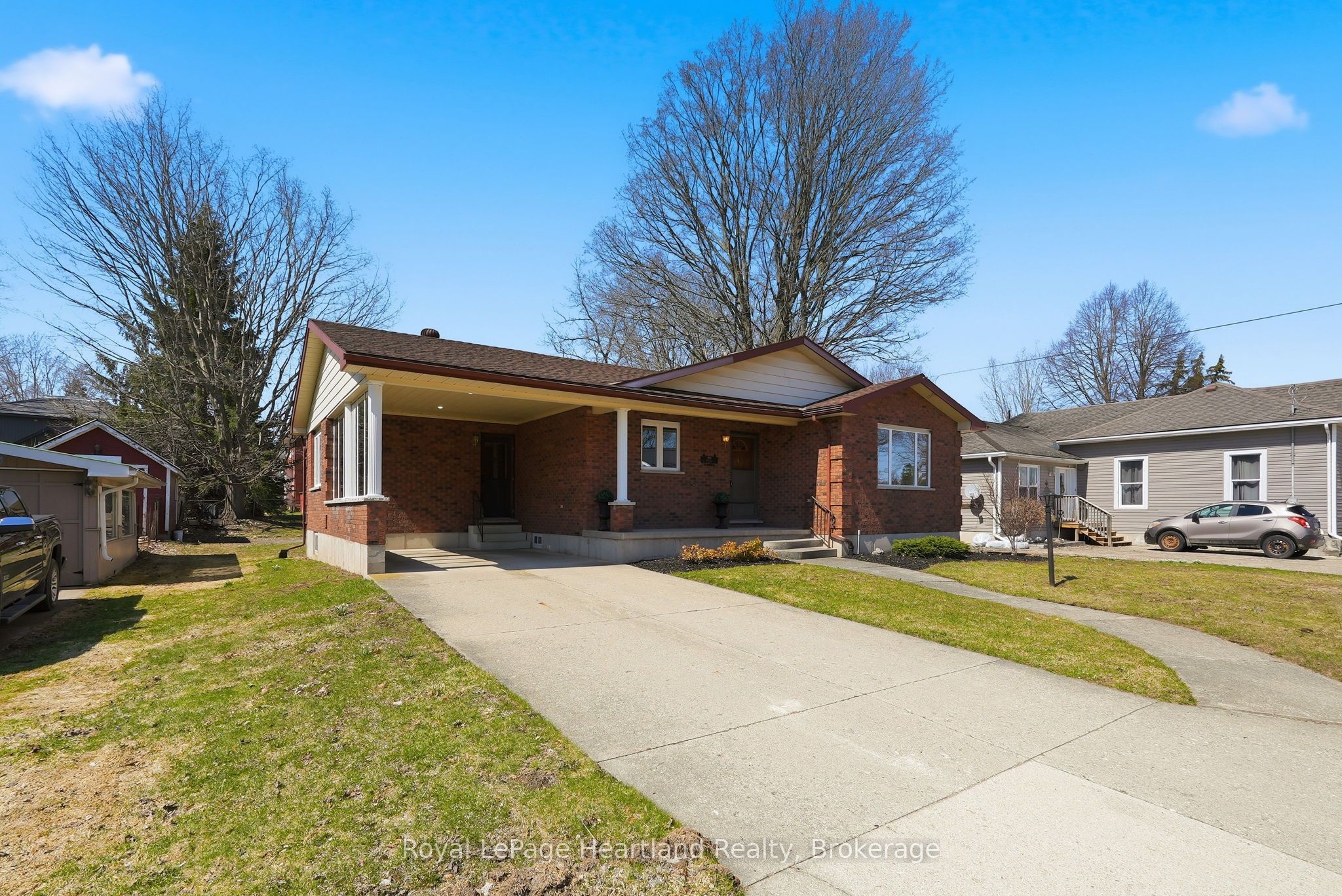 350 Edward Street, North Huron, ON N0G 2W0 photo 4