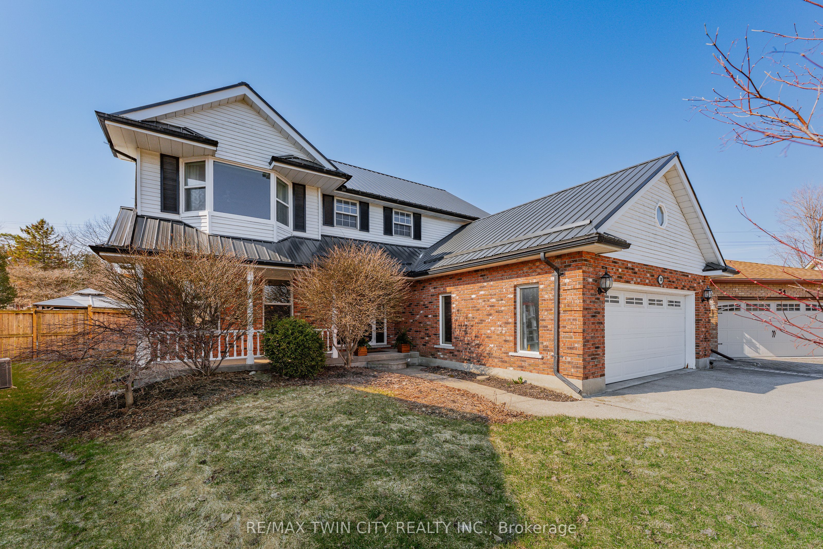 38 Glen Abbey Court, Woodstock, ON N4S 8S9 photo 3