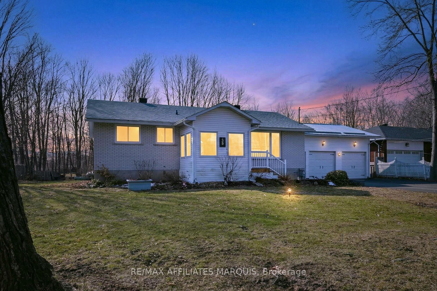 39 Golf Club Road, Rideau Lakes, ON K7A 4S5