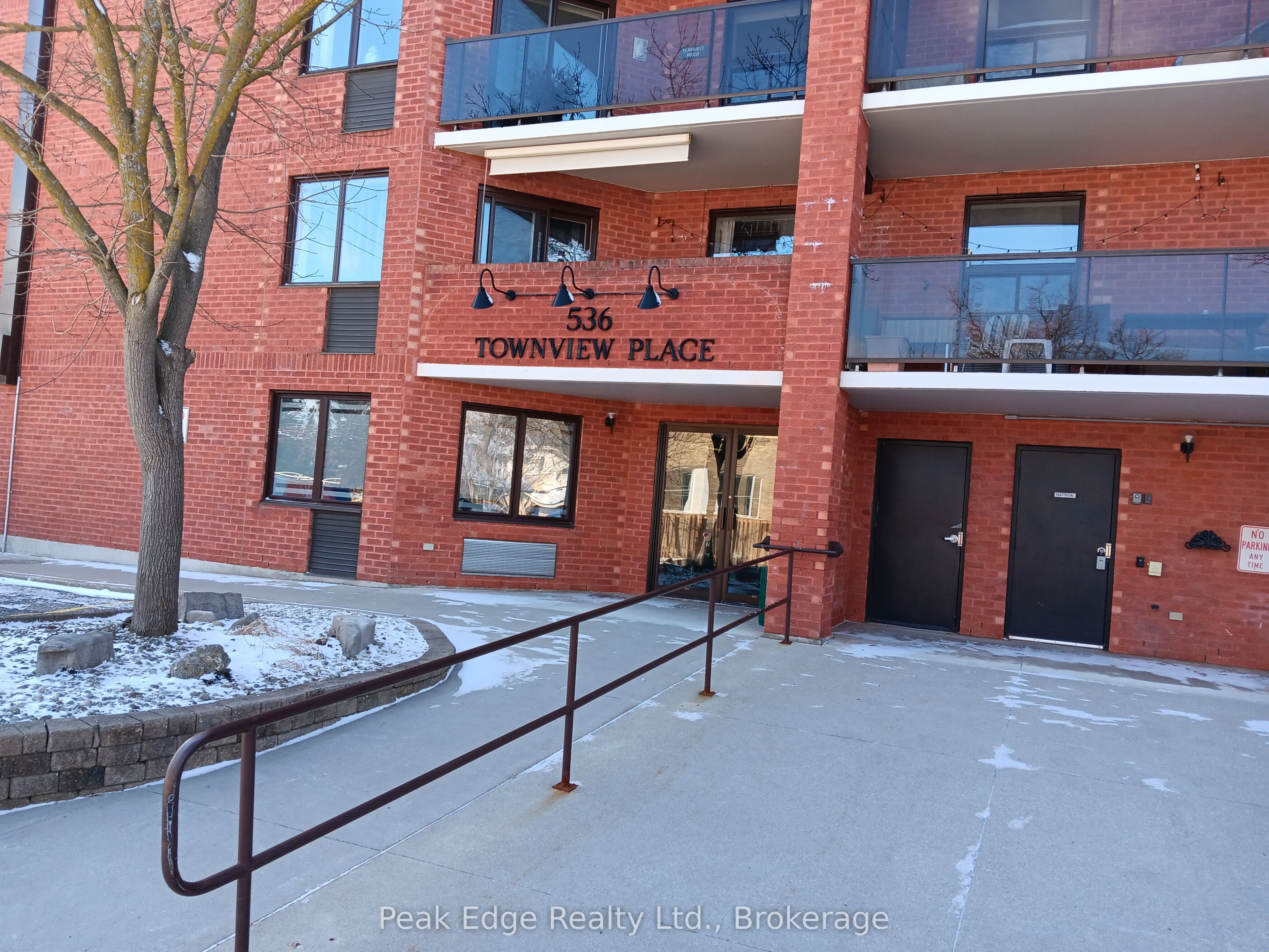 536 11th Avenue 303, Hanover, ON N4N 2S4 photo 3