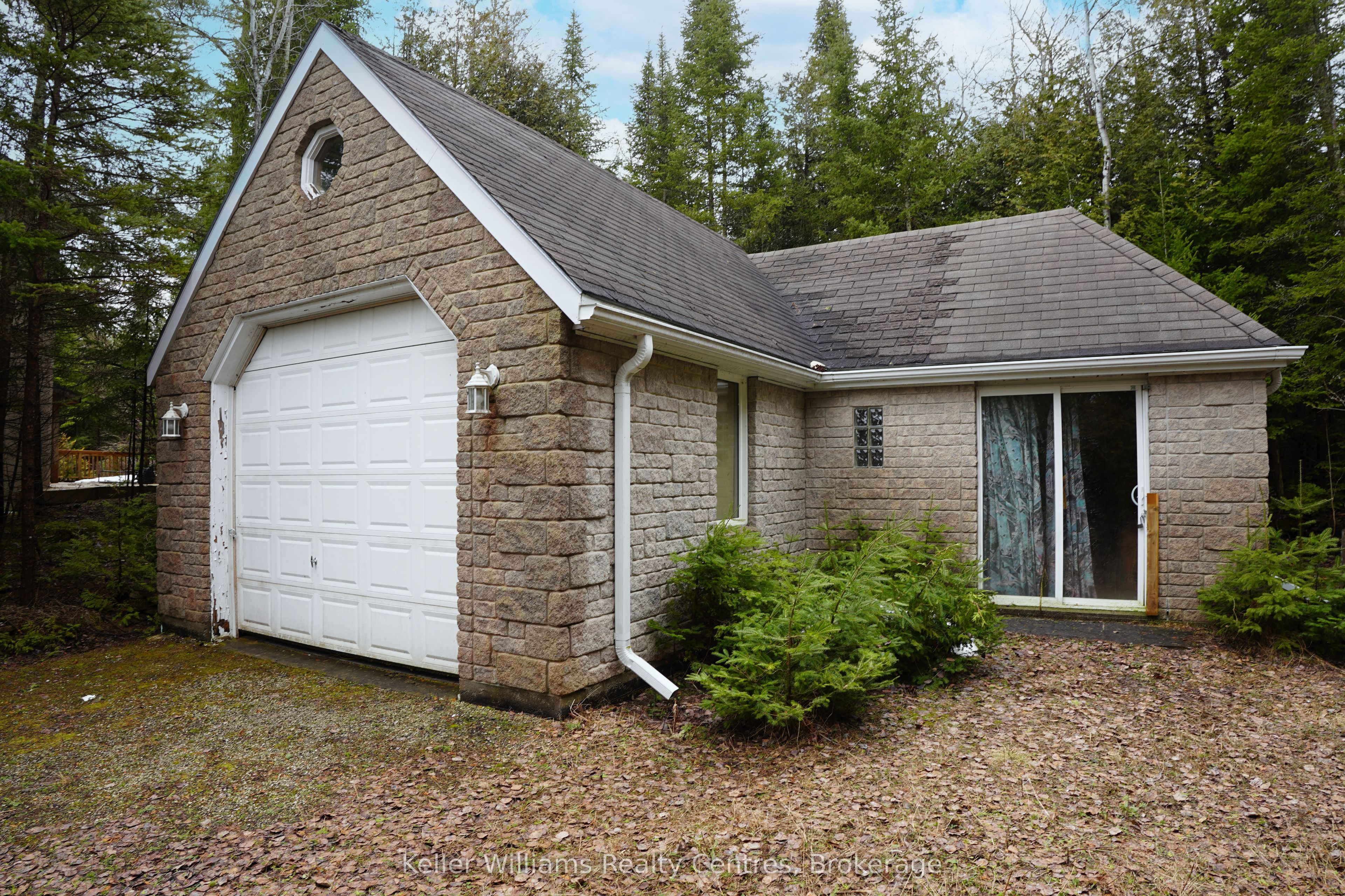 187 Isthmus Bay Road, Northern Bruce Peninsula, ON N0H 1W0 photo 3