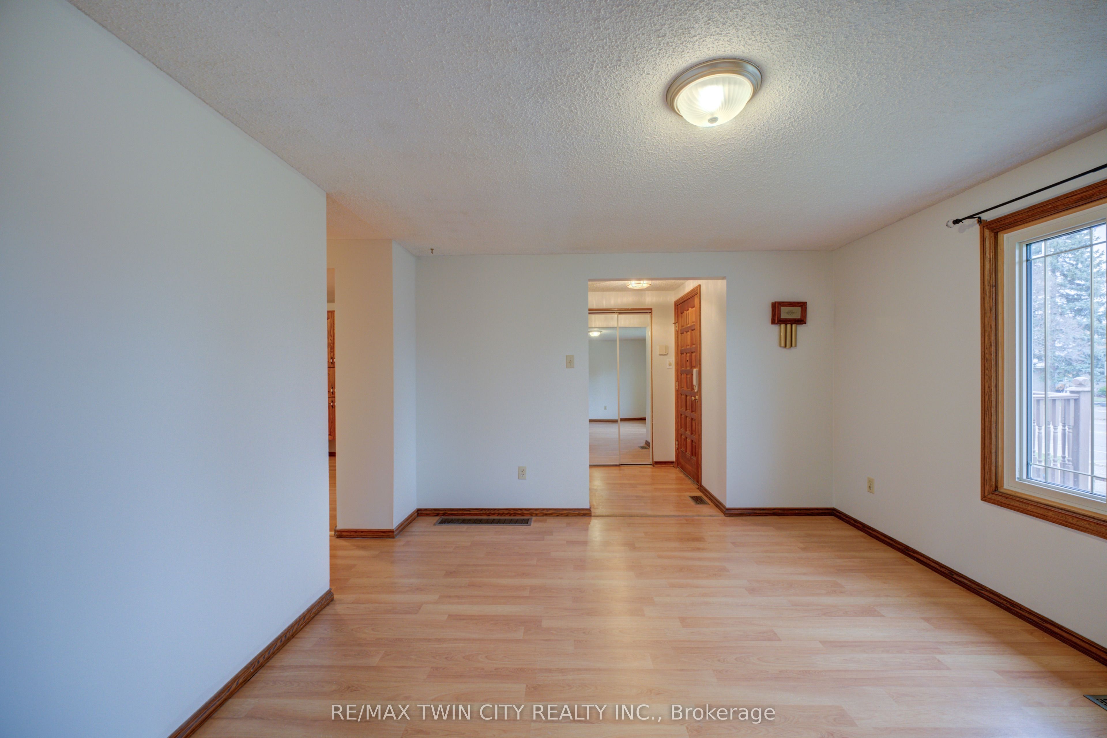 390 Brantwood Park Road, Brantford, ON N3P 1K7 photo 4