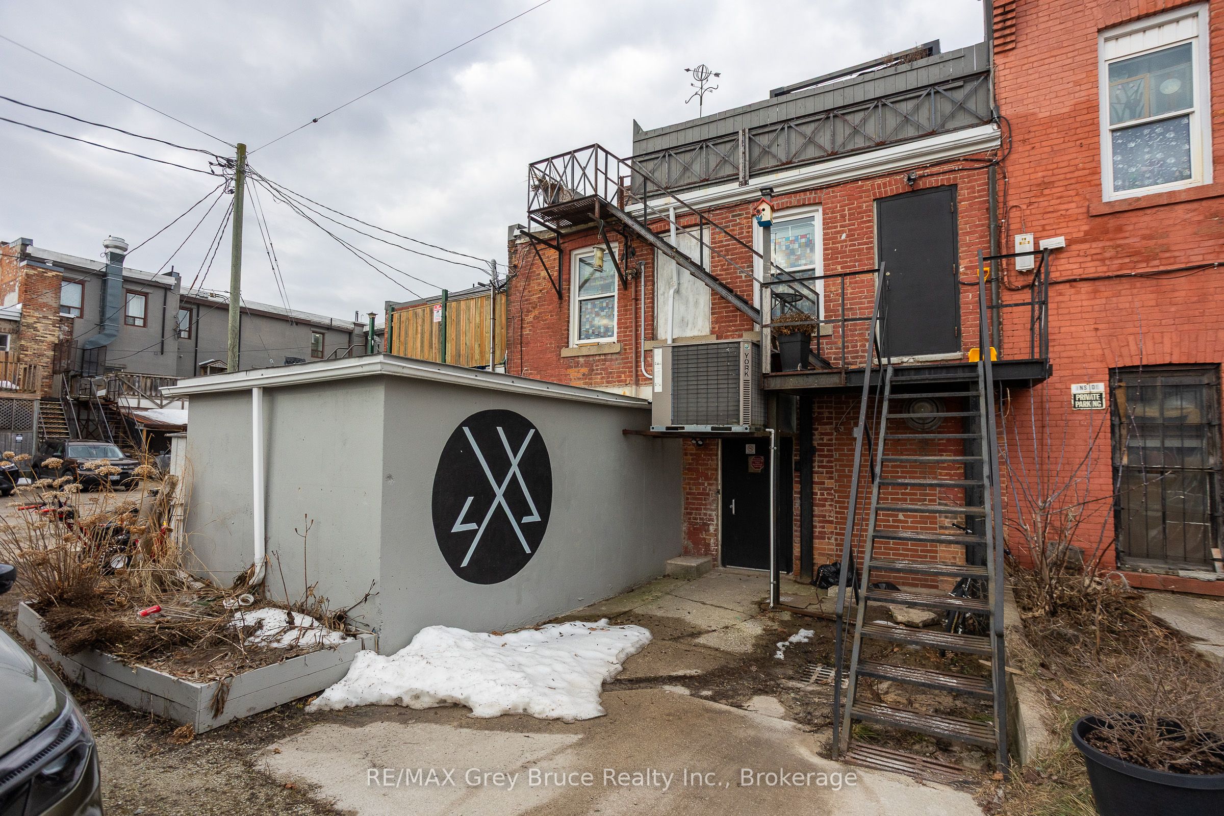 827 2nd Avenue E, Owen Sound, ON N4K 2H2 photo 4