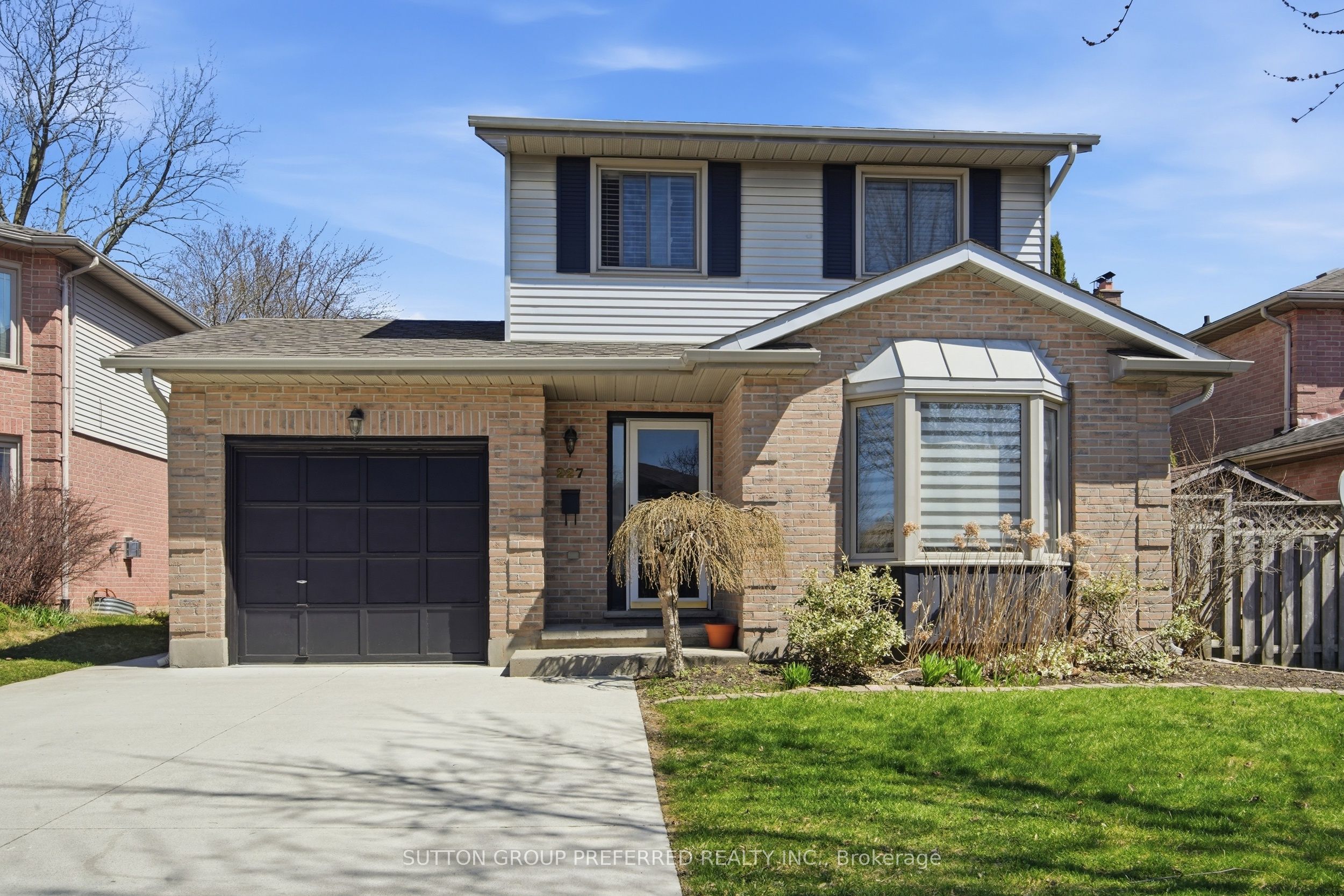 227 Edmunds Place, London South, ON N5Z 4V9