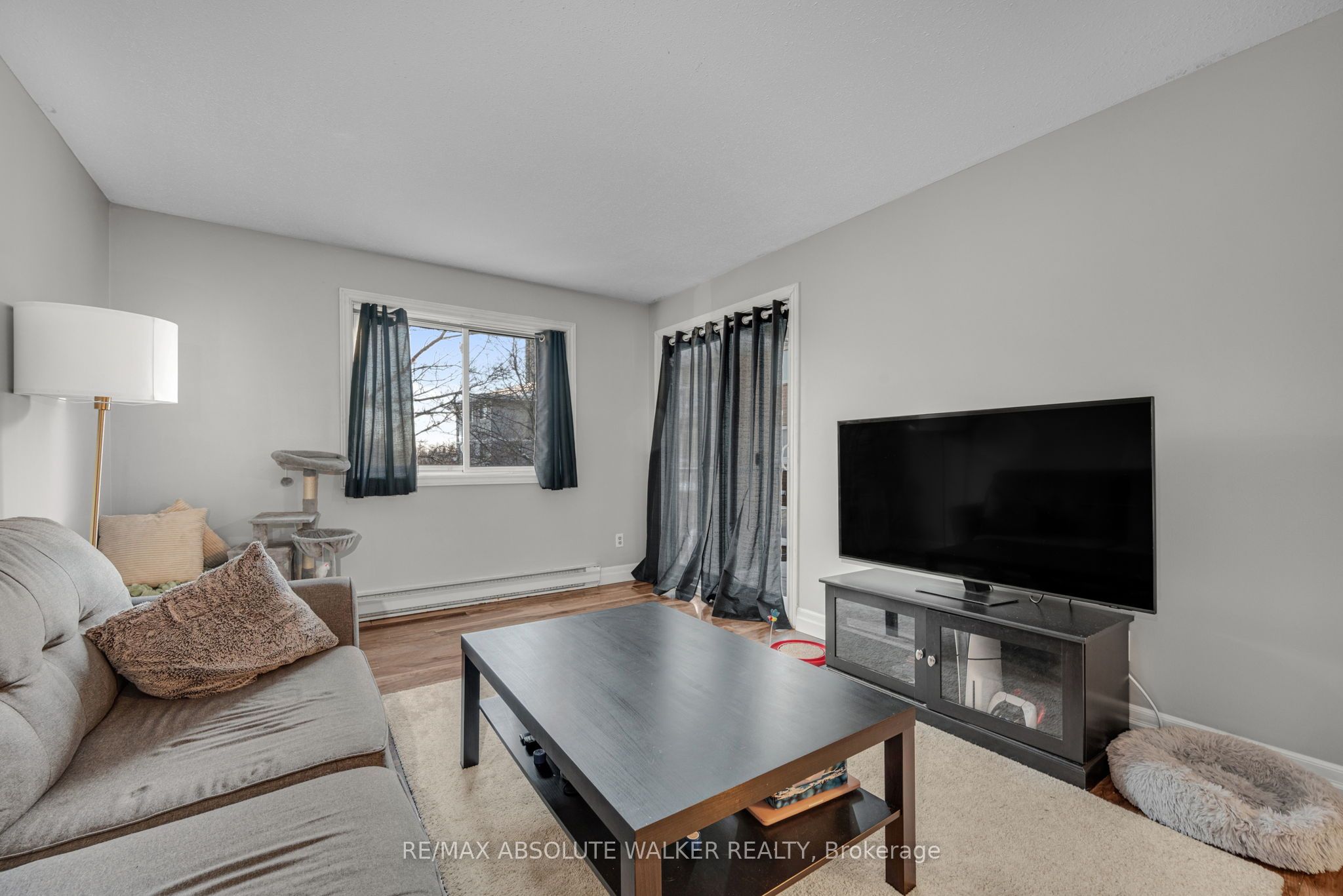 250 Brittany Drive 318, Manor Park - Cardinal Glen and Area, ON K1K 4M1 photo 3
