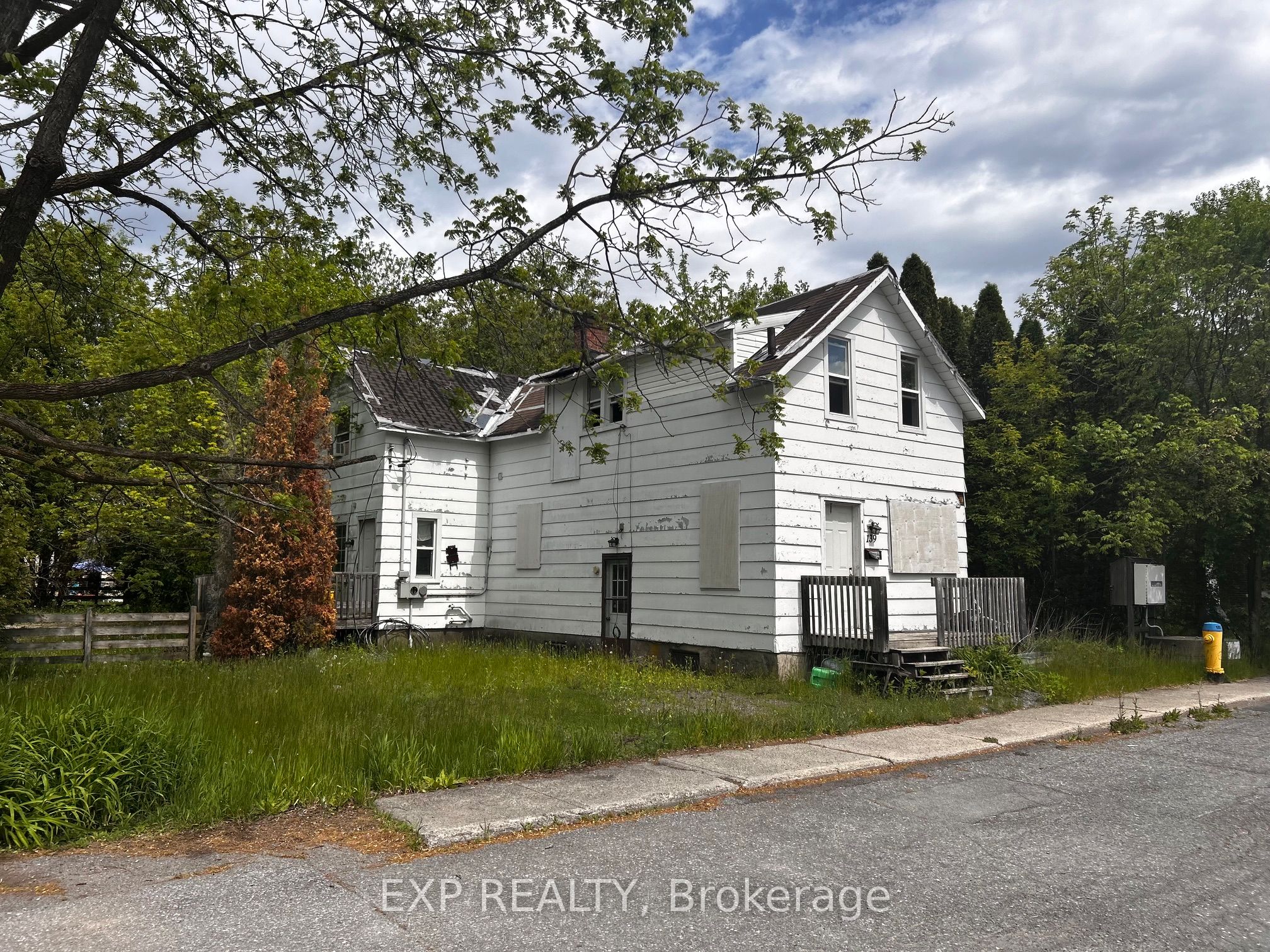 139 CHARLES Street, Carleton Place, ON K7C 2Y4 photo 2