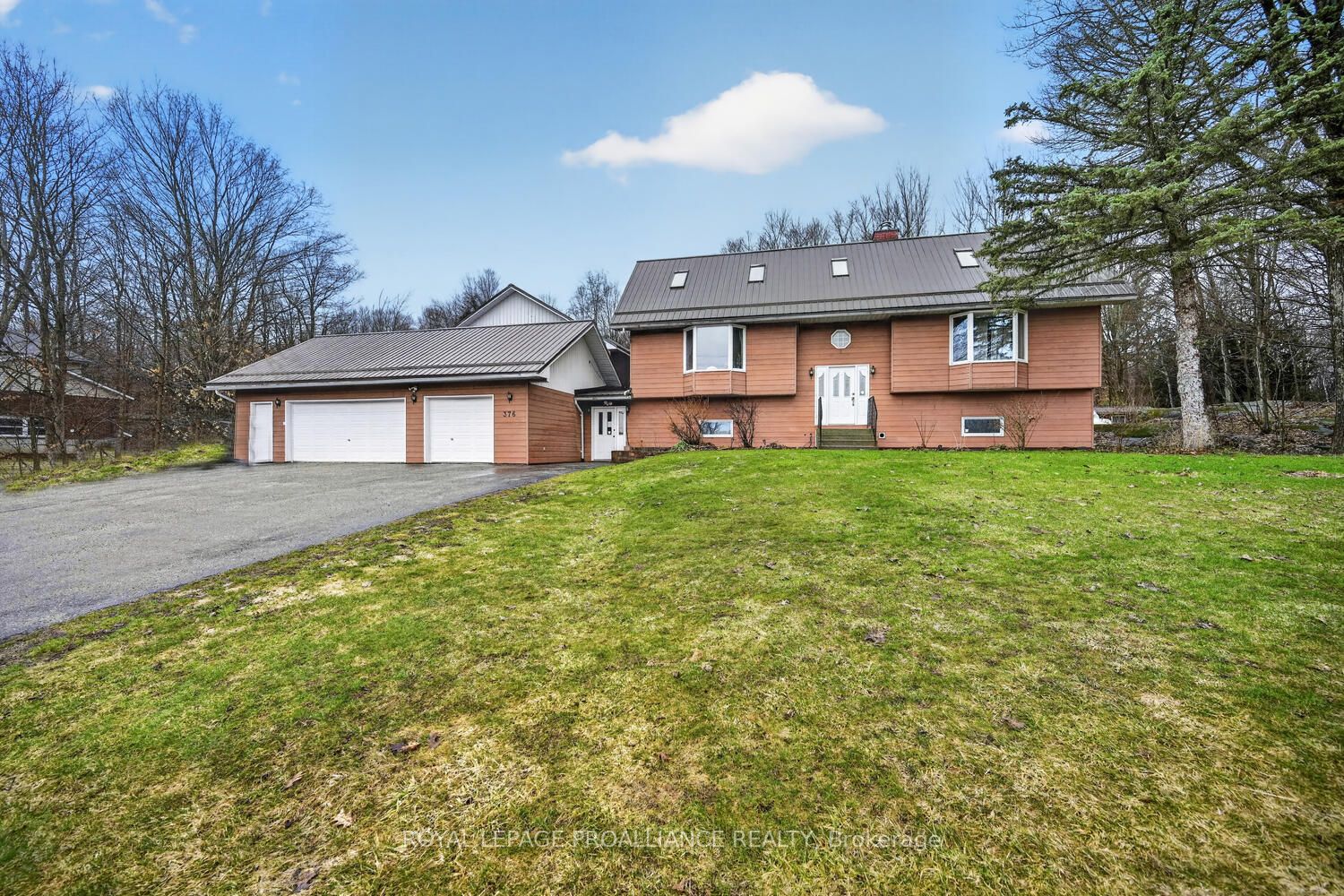 376 County Road 5 Road, Front of Yonge, ON K0E 1B0